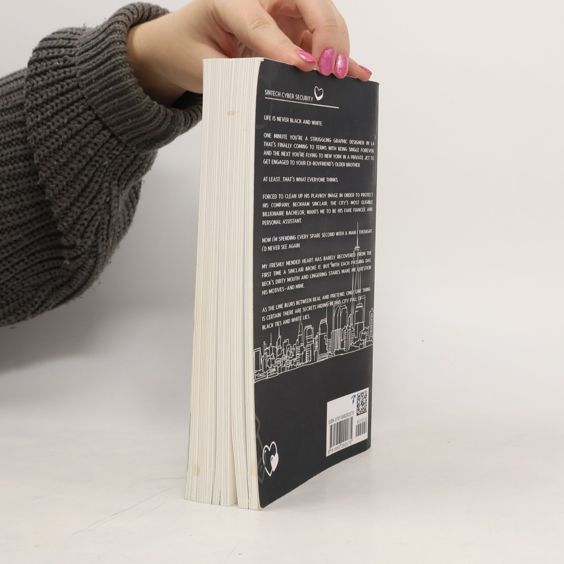 Kat Singleton Black Ties and White Lies Illustrated Edition