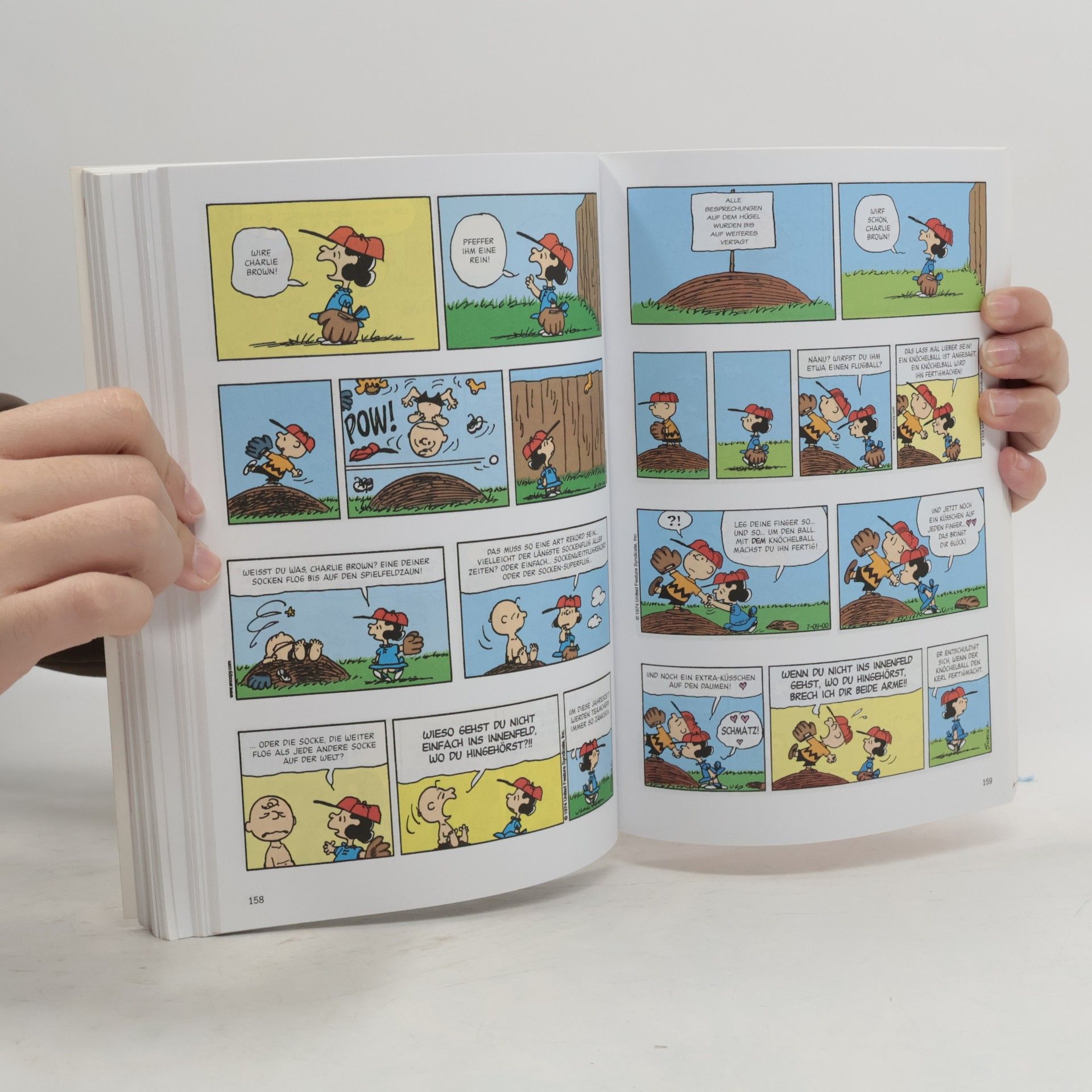 Charles M. Schulz Peanuts