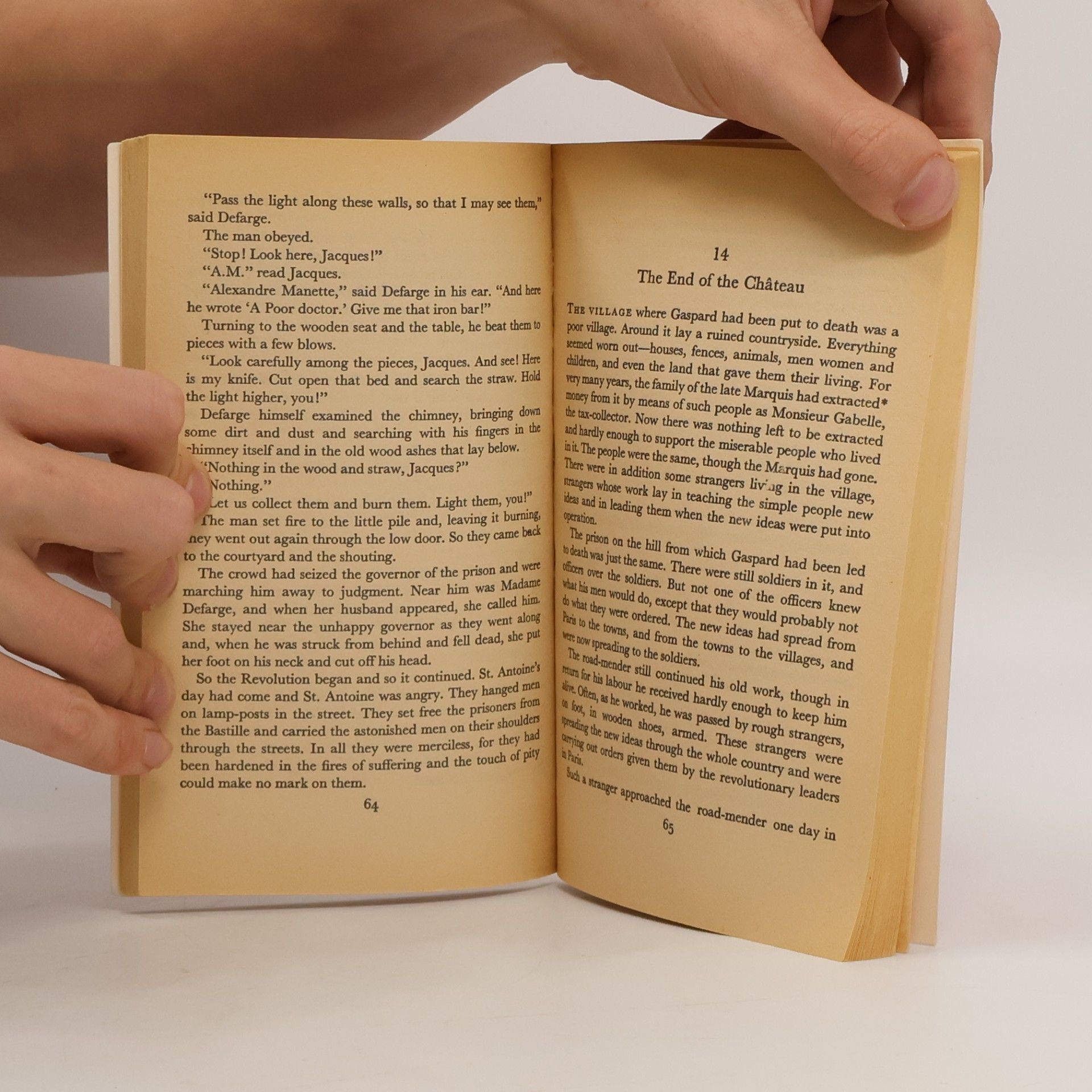 Charles Dickens A Tale of Two Cities