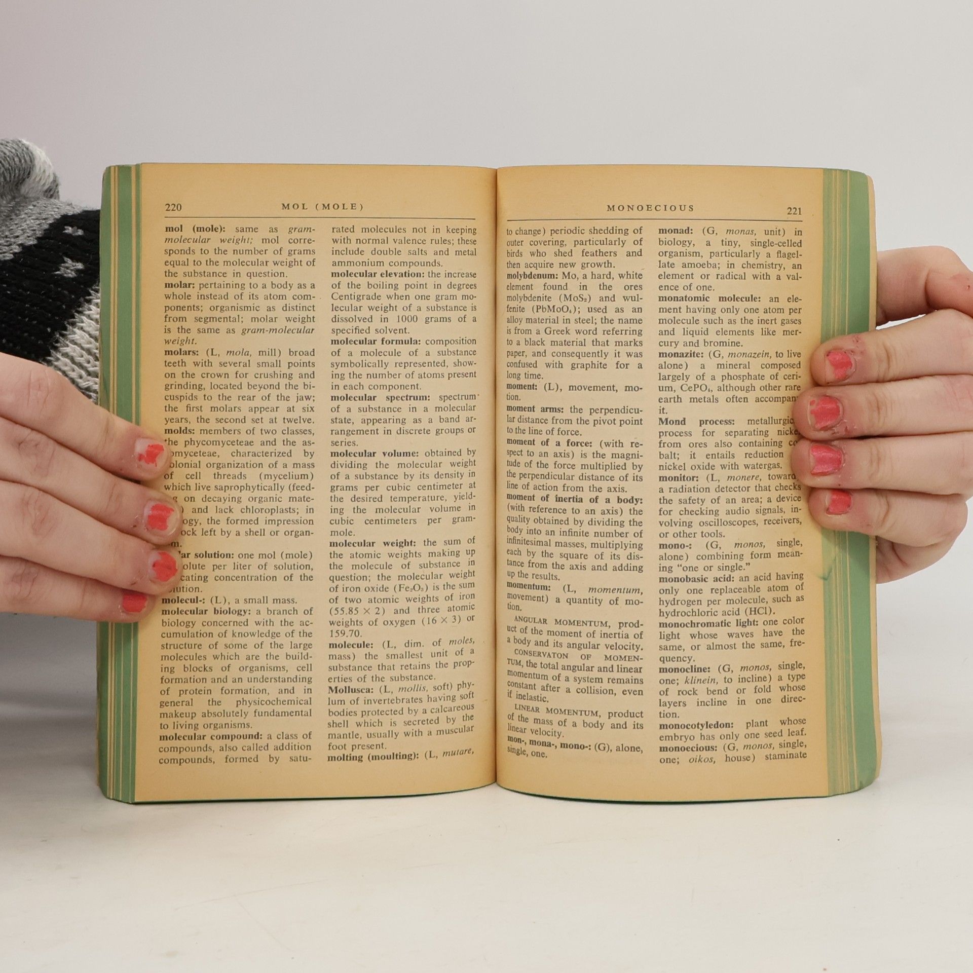 Siegfried Mandel DICTIONARY OF SCIENCE