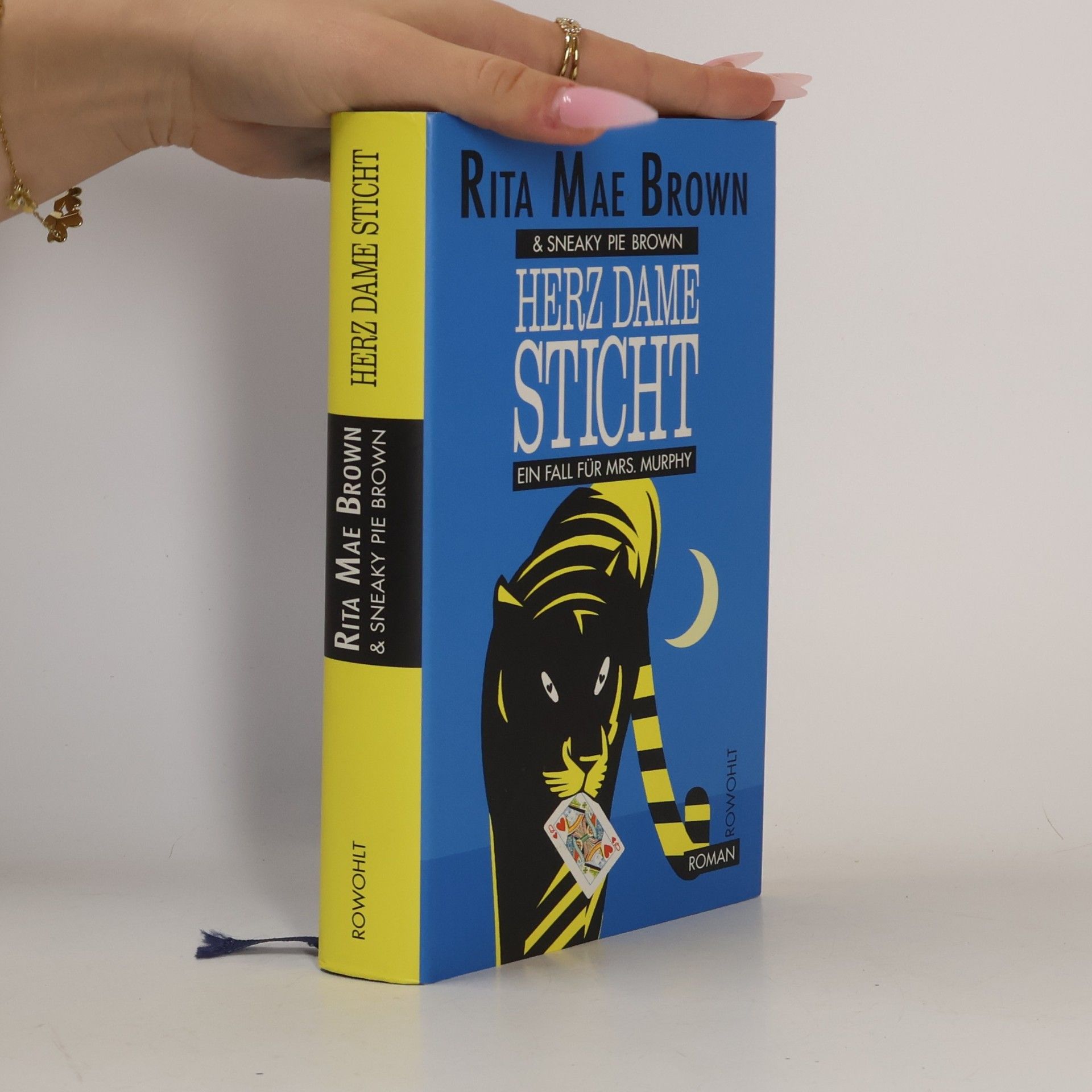 Rita Mae Brown Herz-Dame sticht