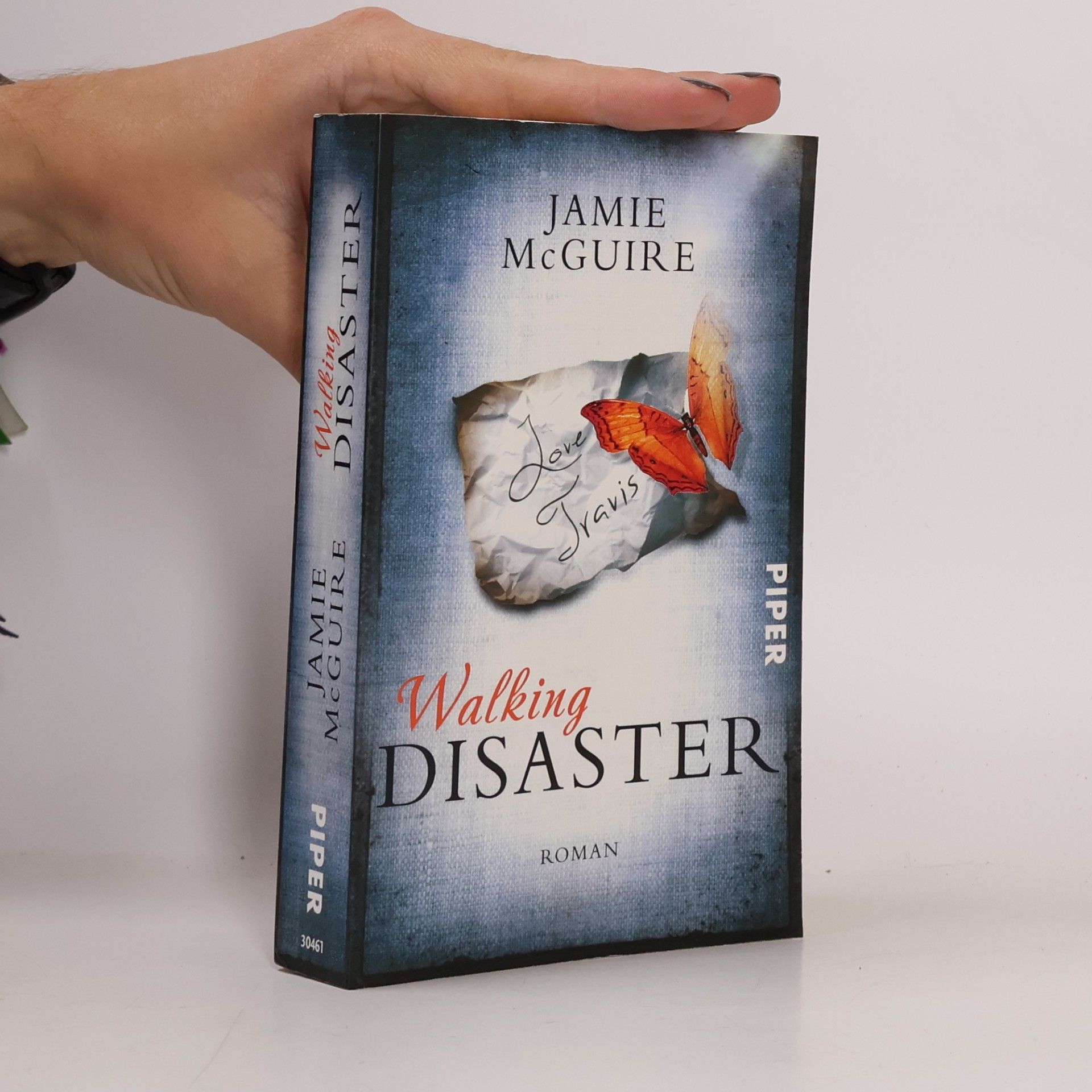 Jamie McGuire Walking disaster