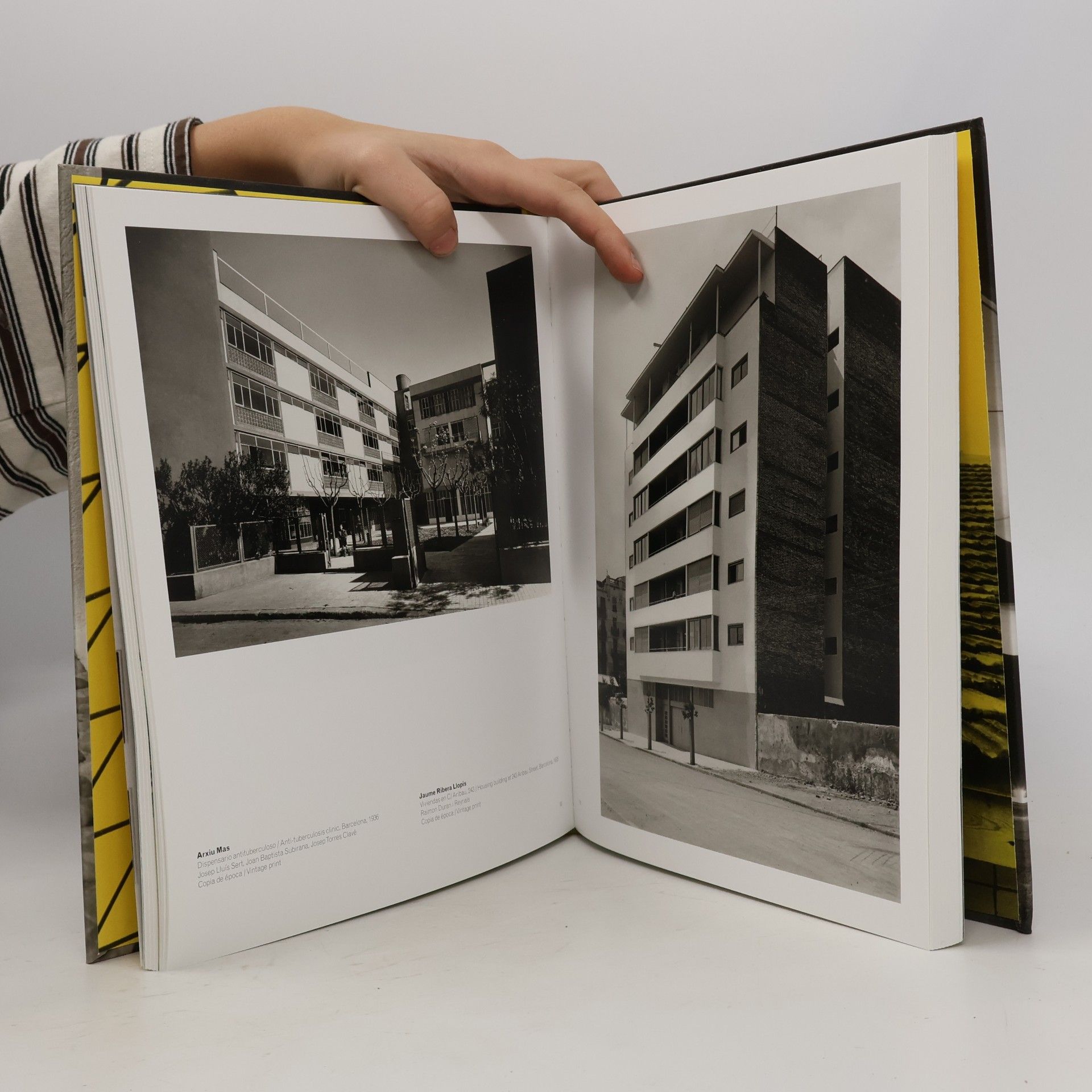 Inaki Bergera Museo ICO: Fotografía y arquitectura moderna en España / Photography & Modern Architecture in Spain