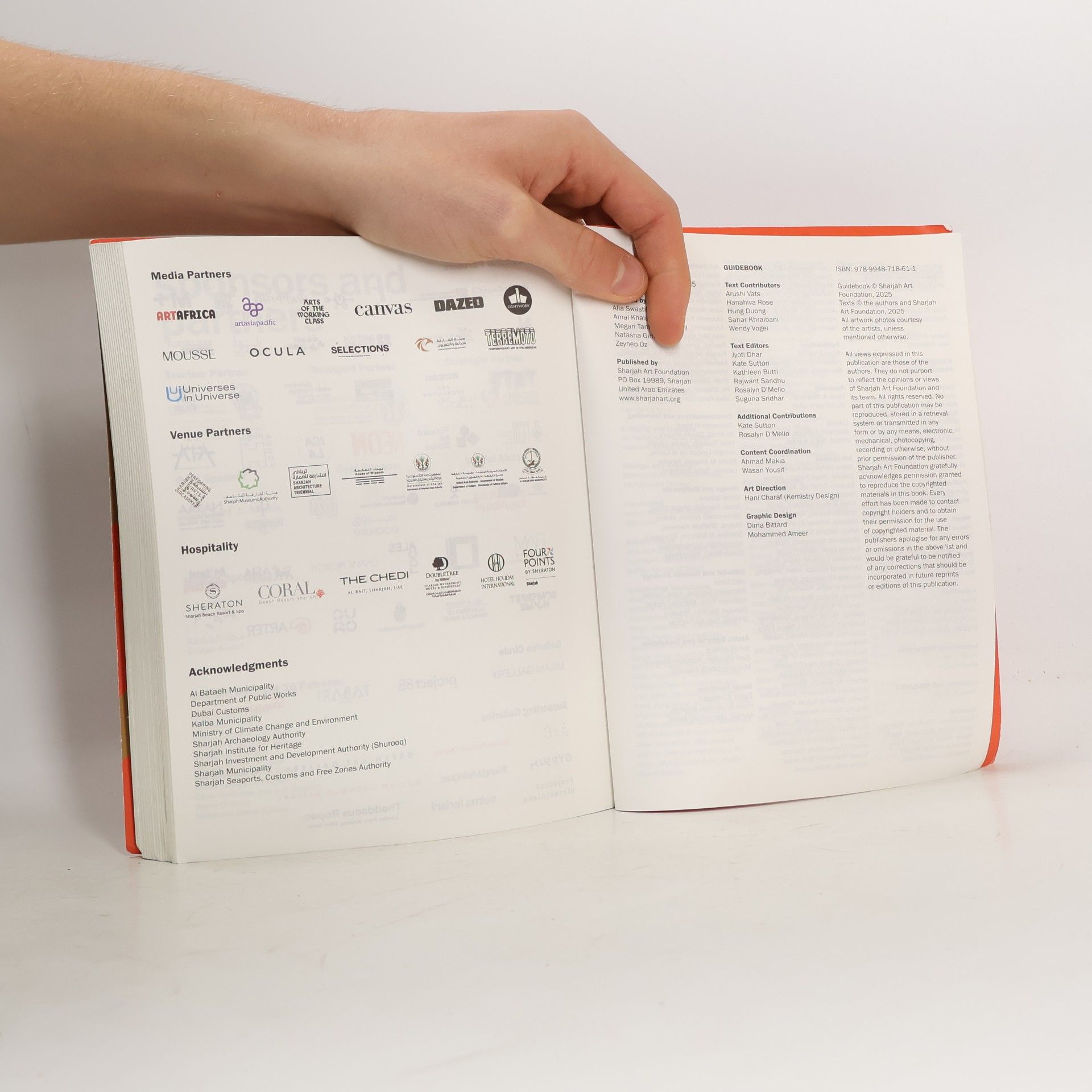 Various authors Guidebook sharjah biennial 16