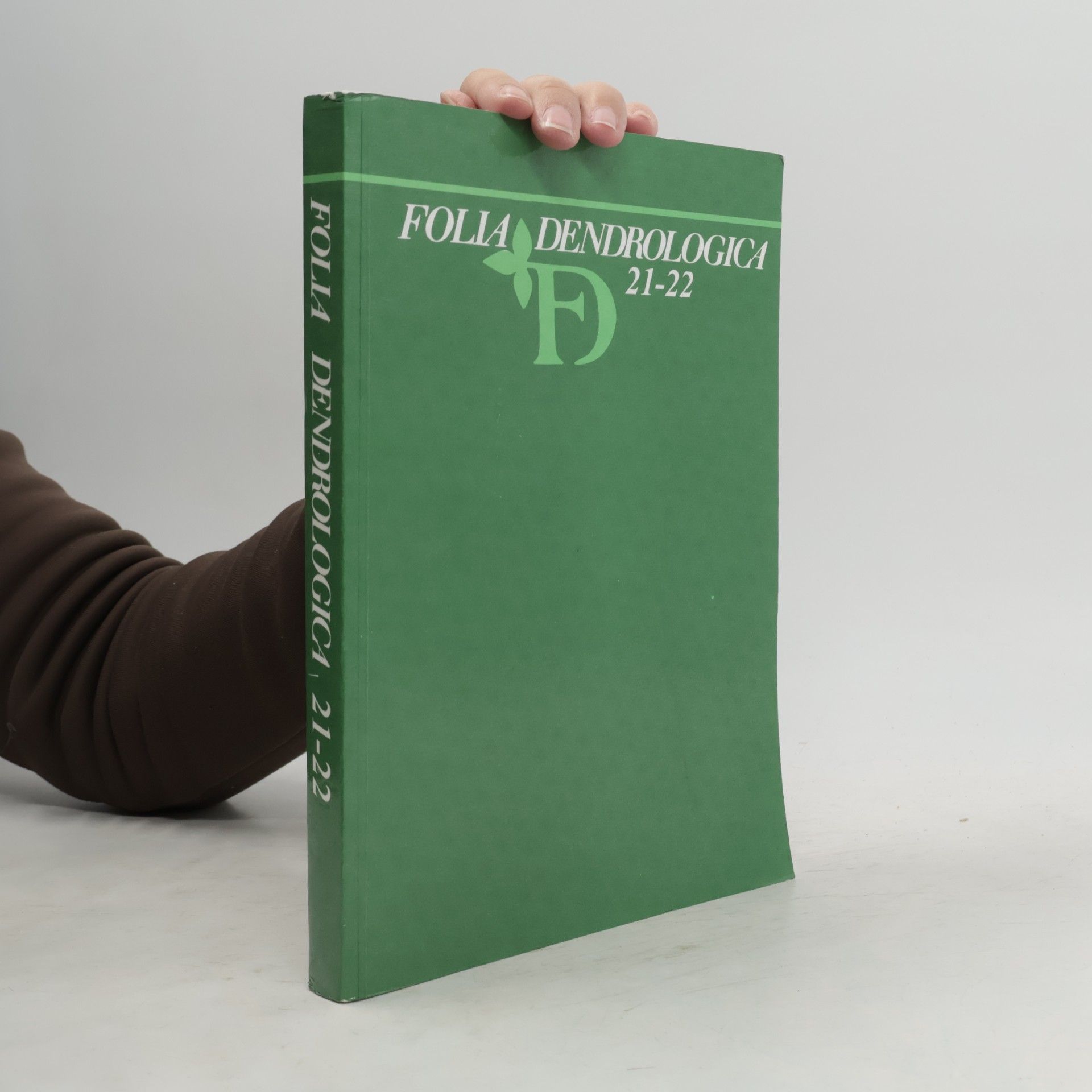 Folia Dendrologica