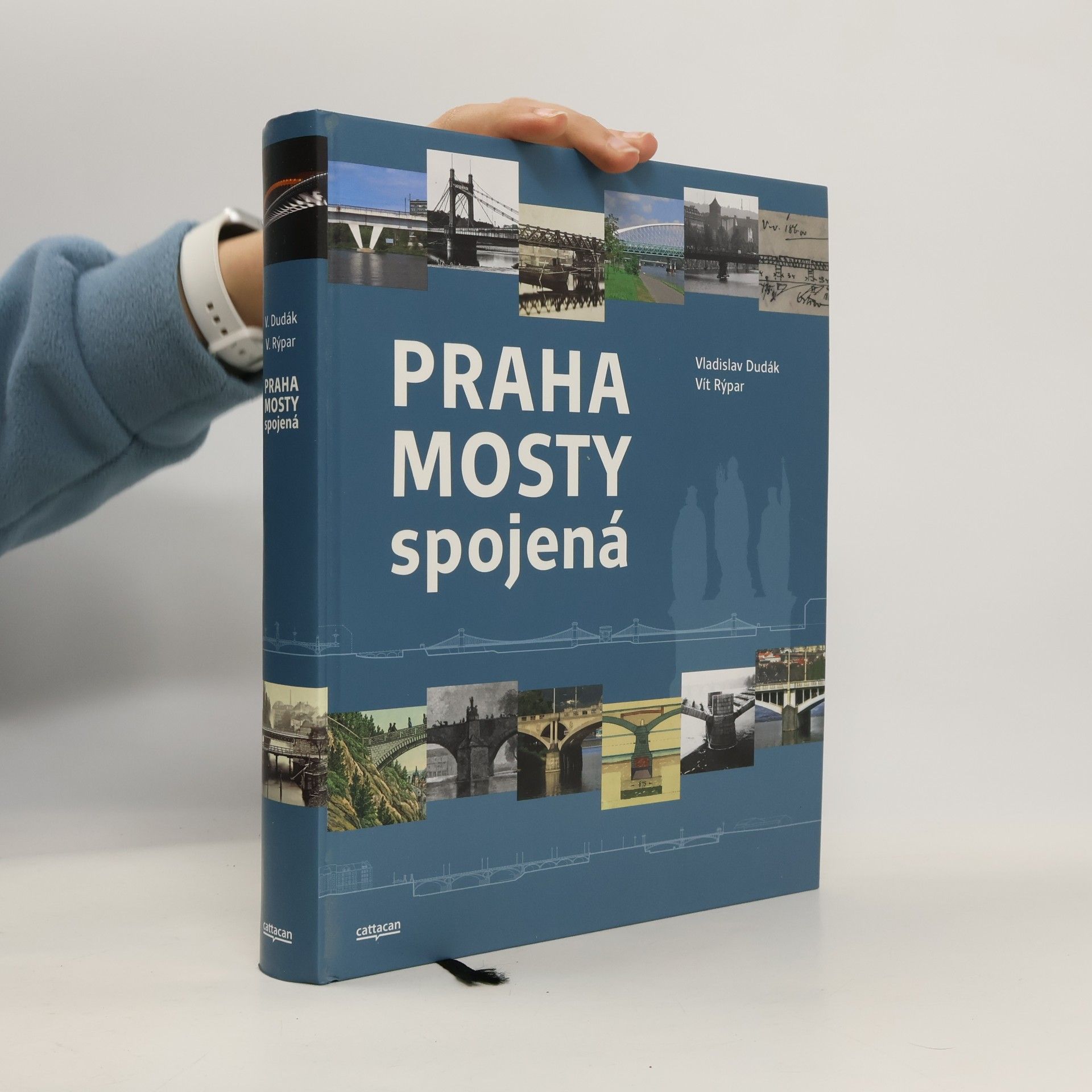 Praha mosty spojená