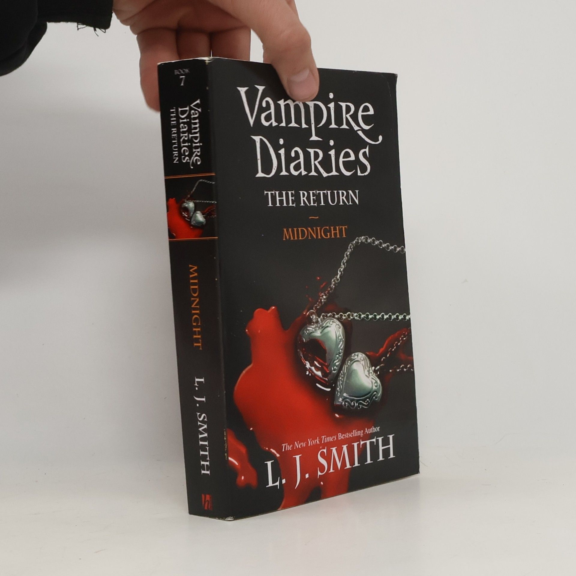 L. J. Smithová  Vampire Diaries 7