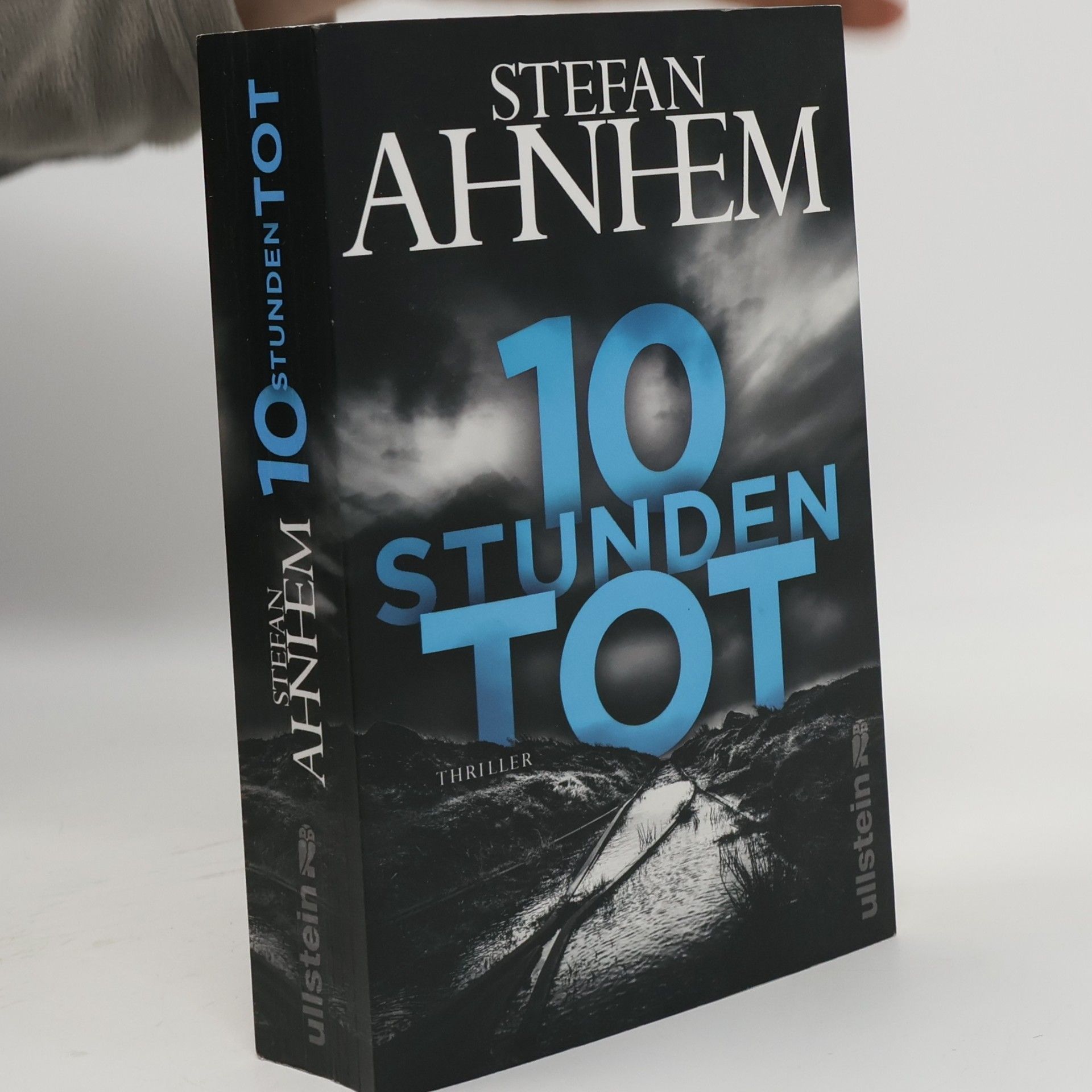Stefan Ahnhem 10 Stunden tot