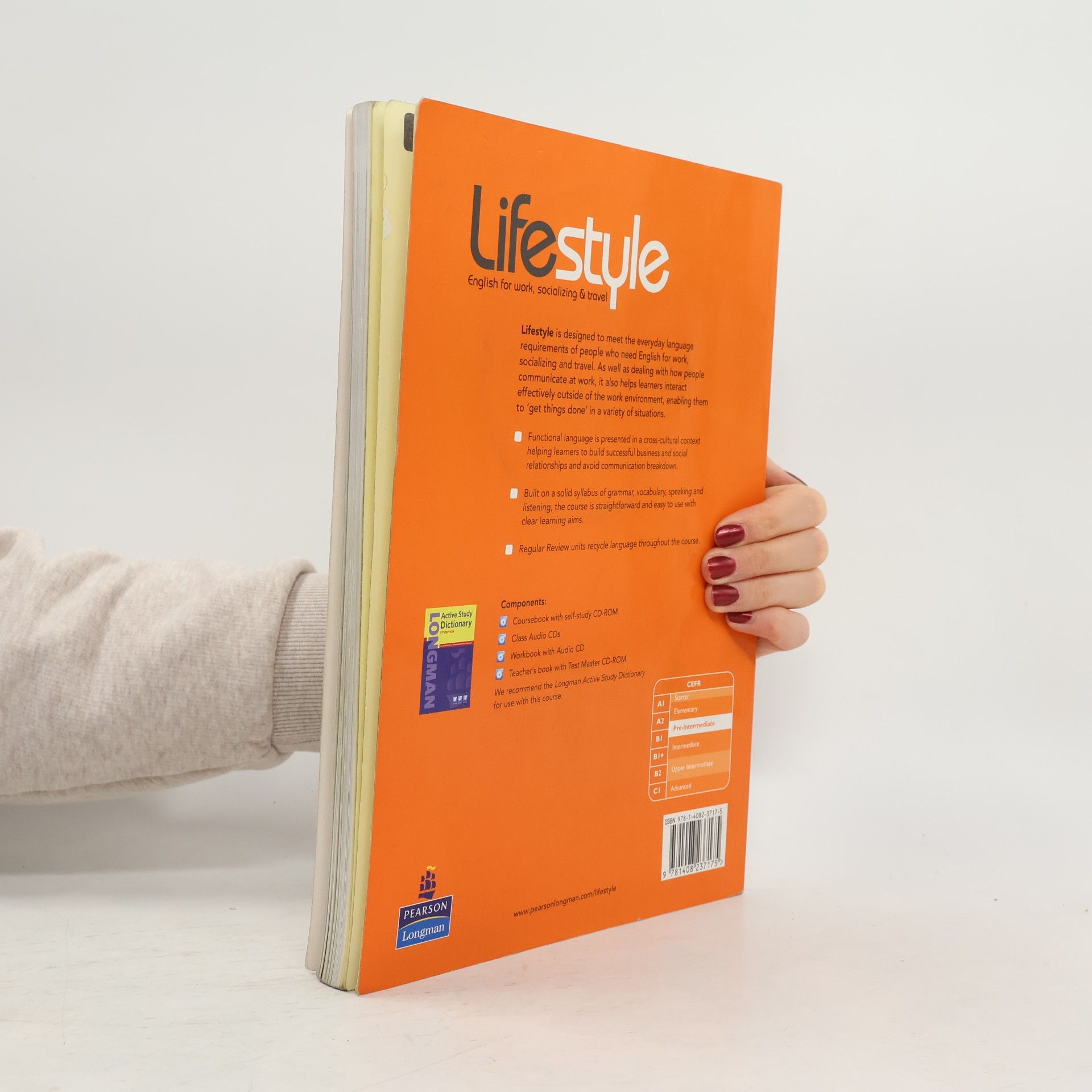 Vicki Hollett Lifestyle: English for work, socializing & travel. Pre-intermedite Coursebook