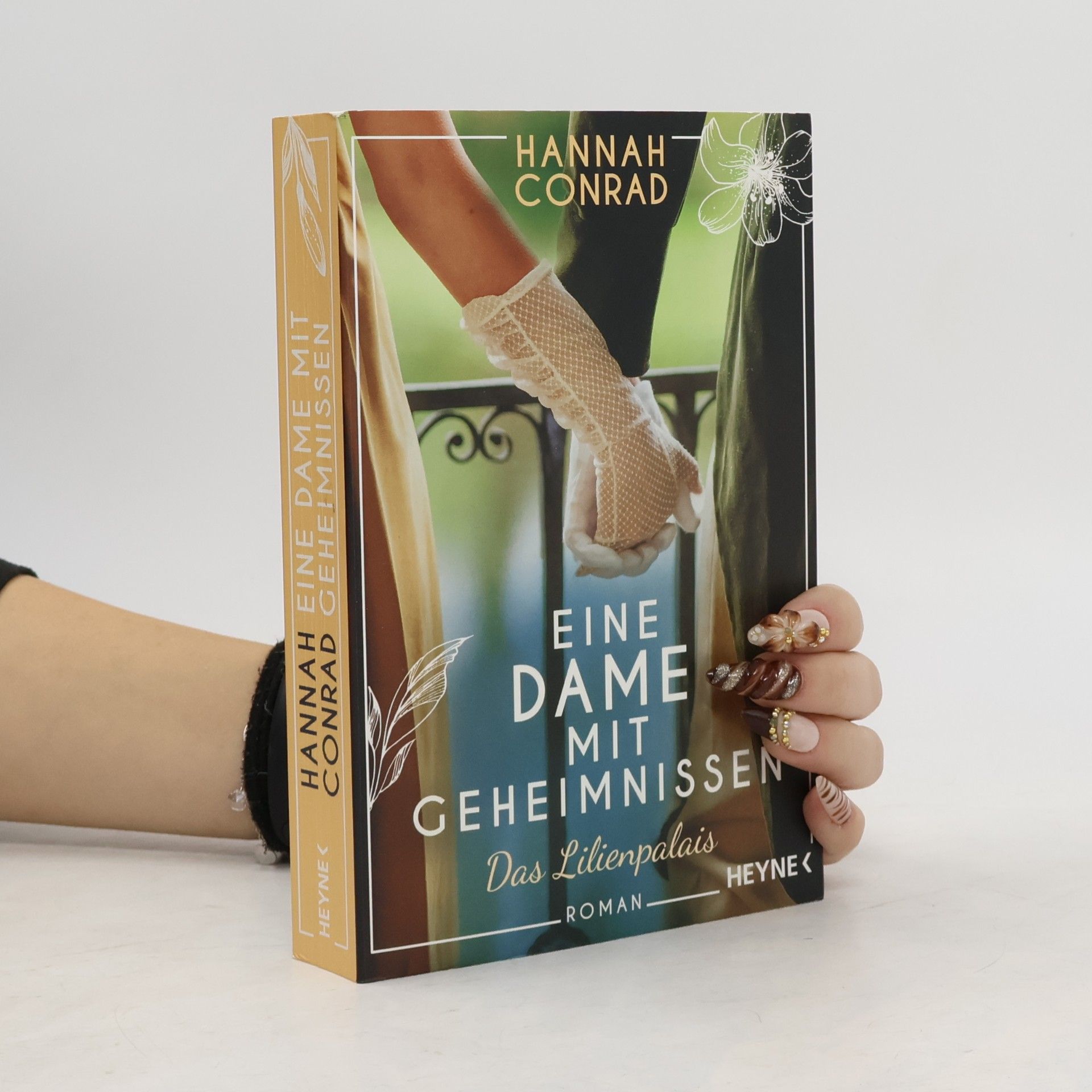 Eine Dame mit Geheimnissen