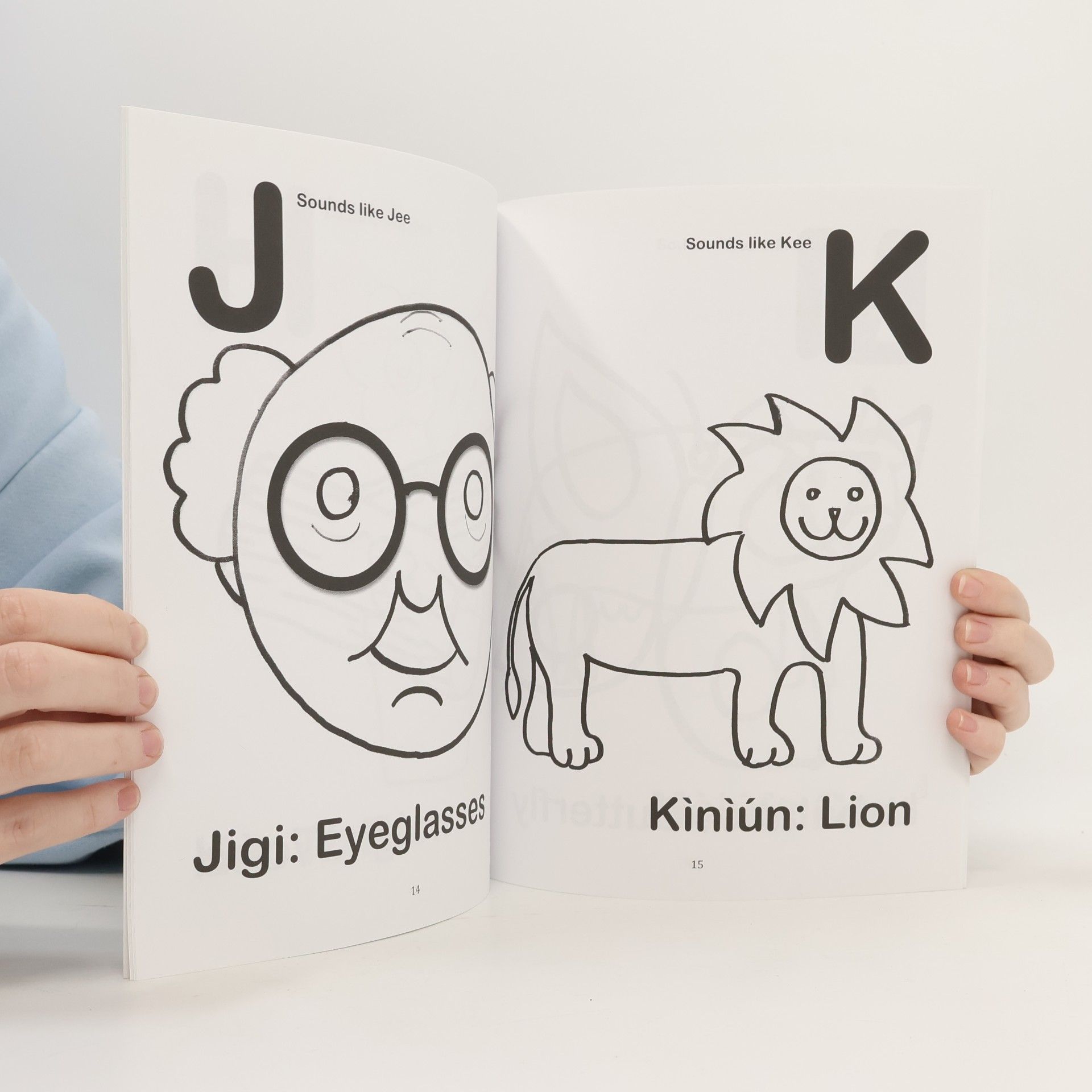 AyoBooks Let's Explore the Languages of Africa! Yorùbá Alphabet Coloring Book