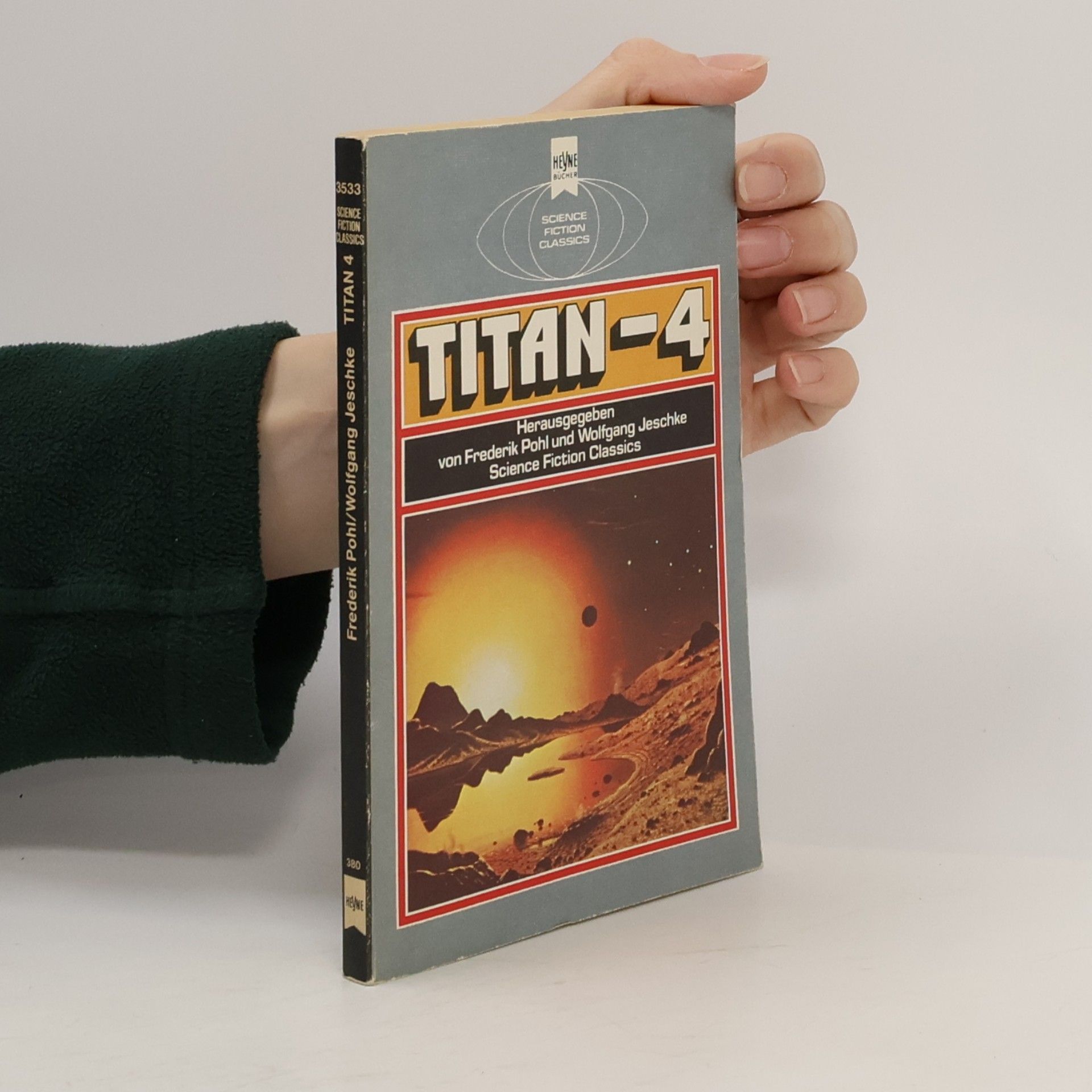 Frederik Pohl Titan 4