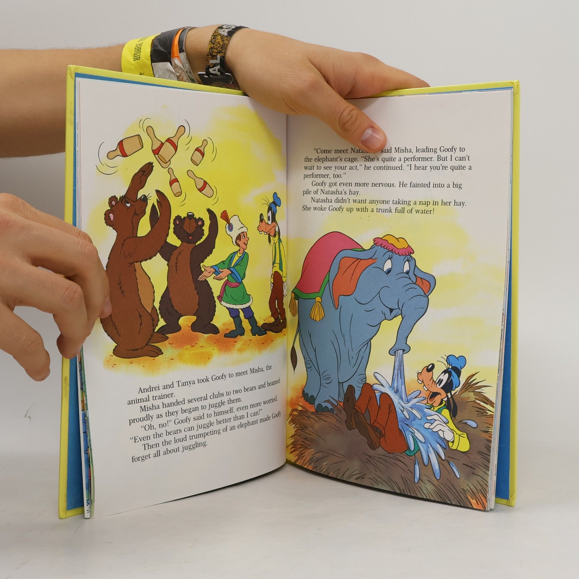 Walt Disney Company Disney's Small World Library: Goofy Joins the Circus