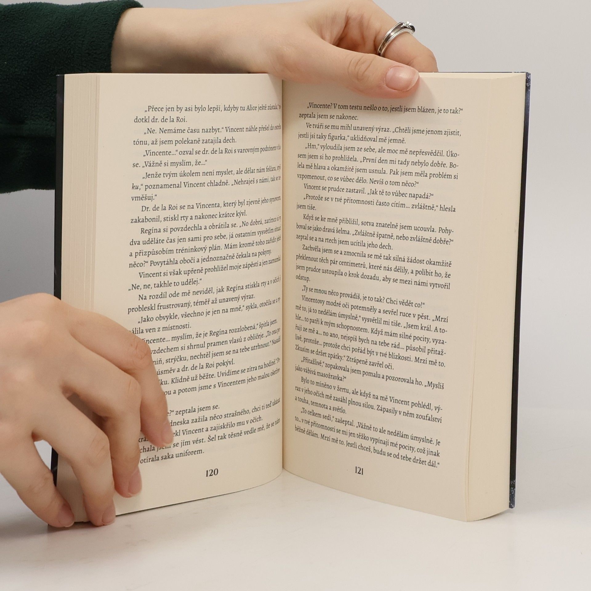 Stella A. Tack Noční partie: Hraj o svůj osud