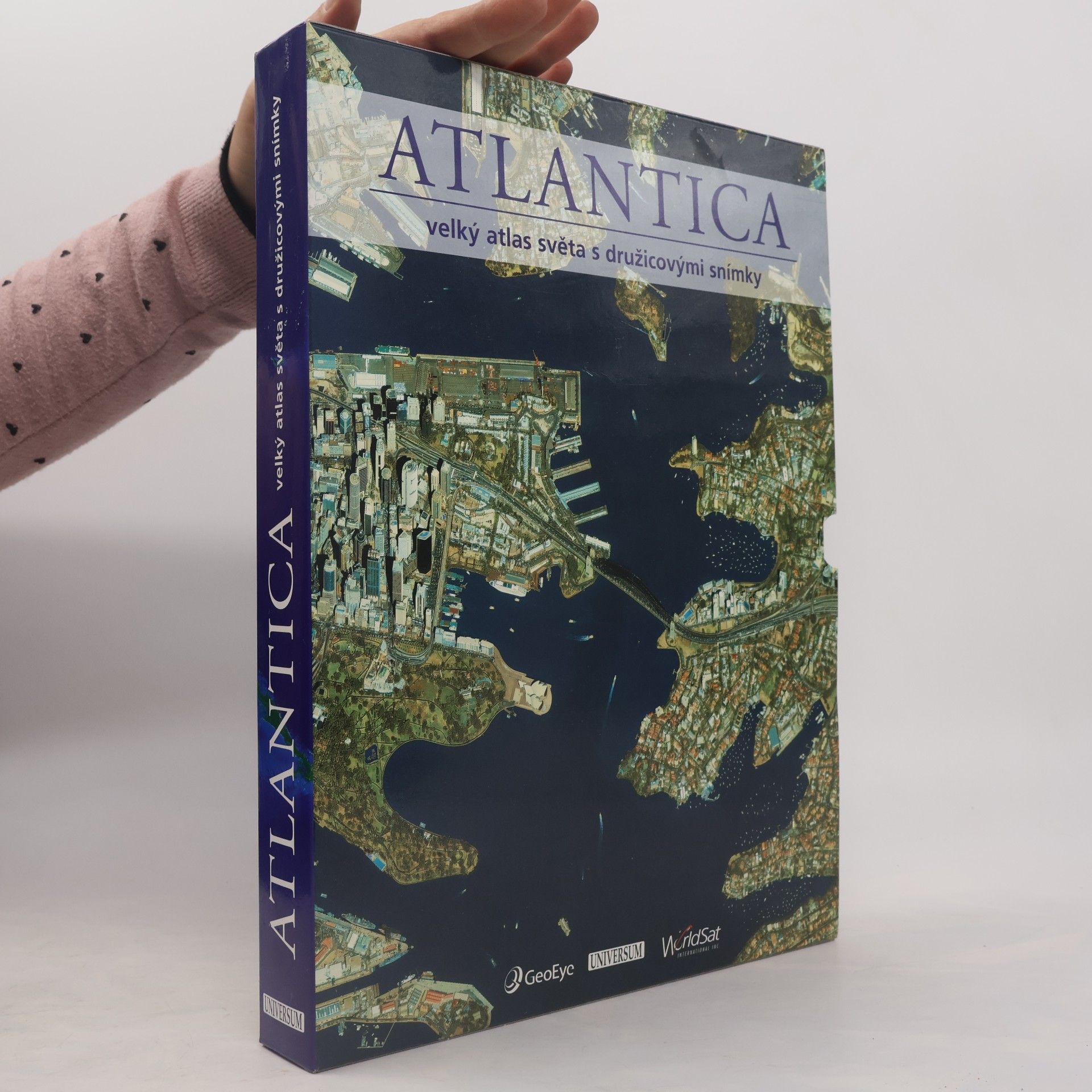 Atlantica velký atlas světa s družicovými snímky