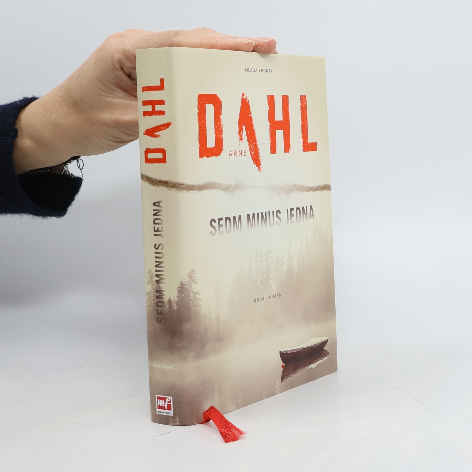 Arne Dahl Sedm minus jedna