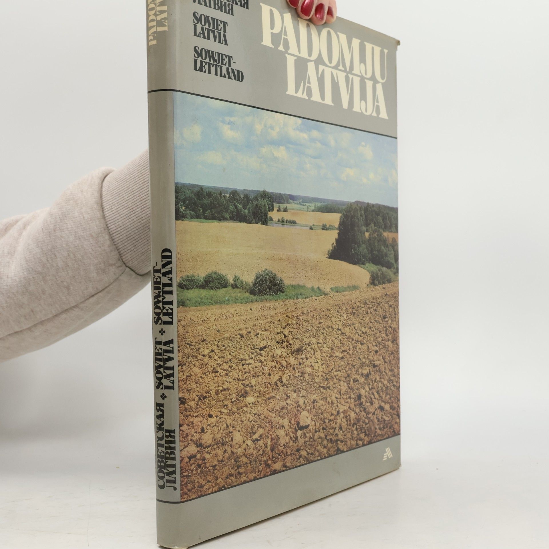 Autorenkollektiv Padomju Latvija