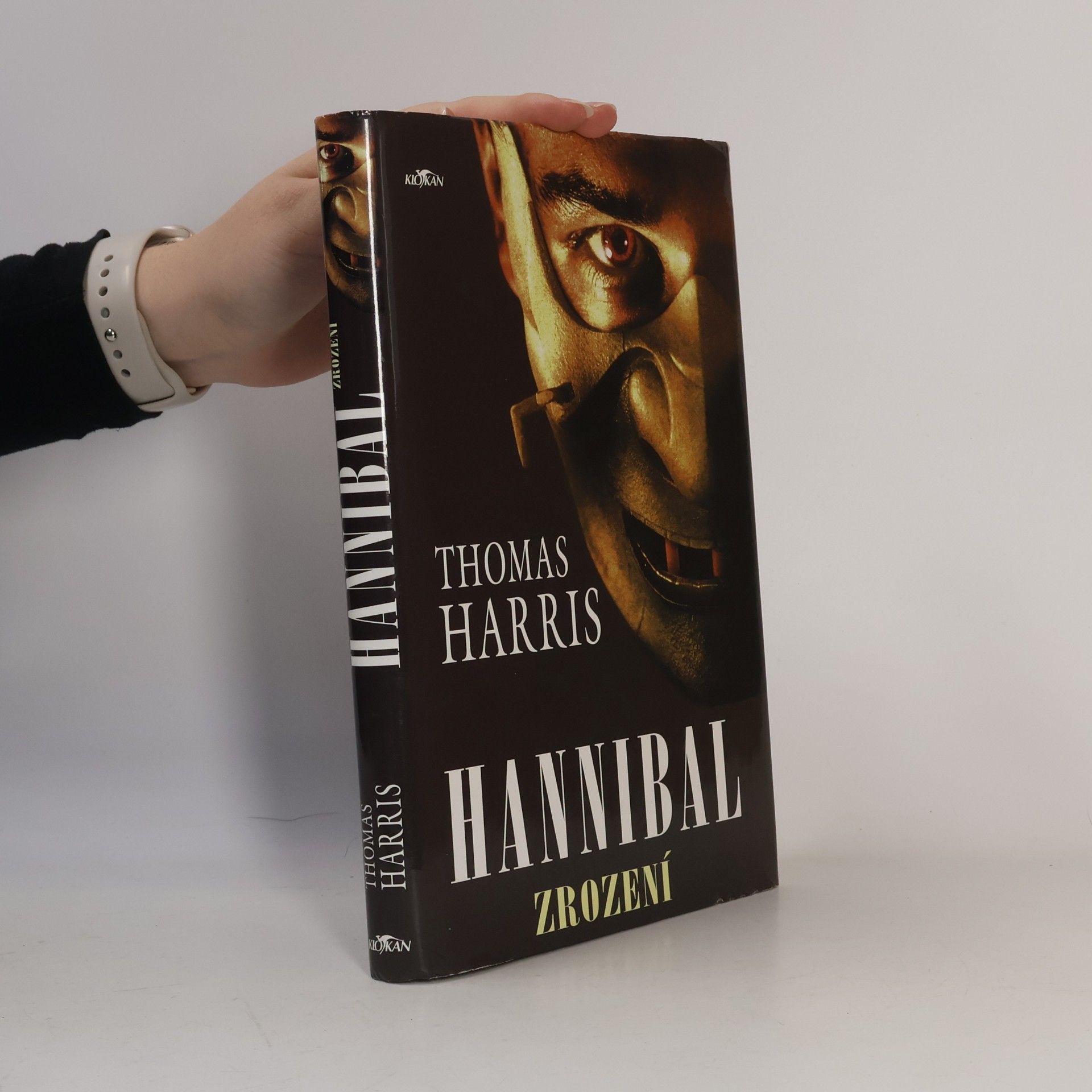 Thomas Harris Hannibal. Zrození