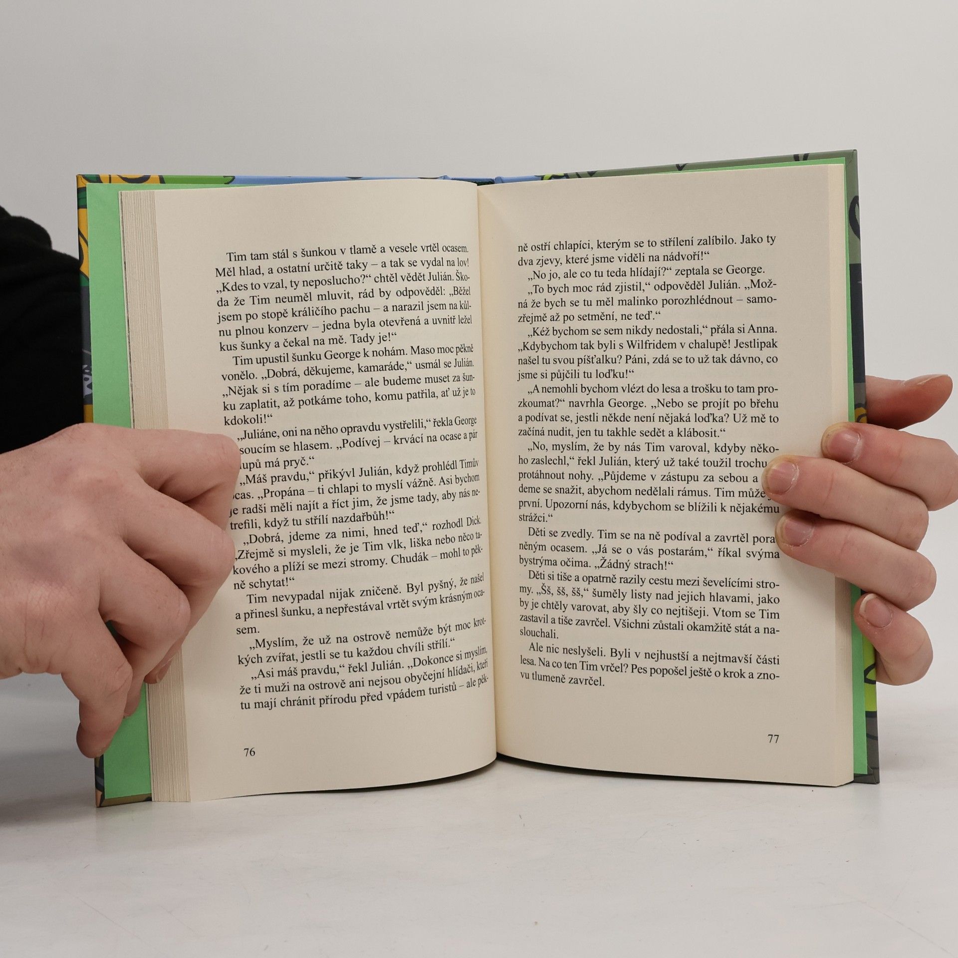 Enid Blyton Správná pětka a tajemství Šeptajícího ostrova
