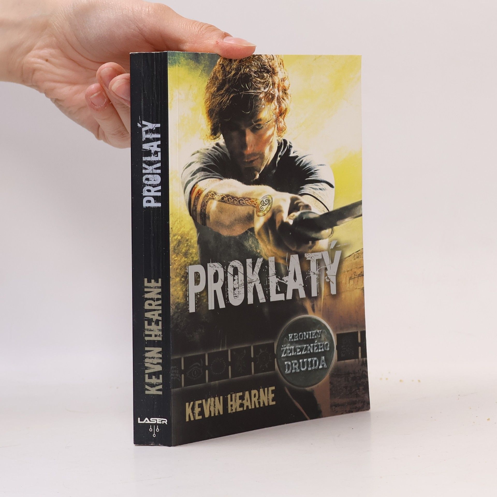 Proklatý