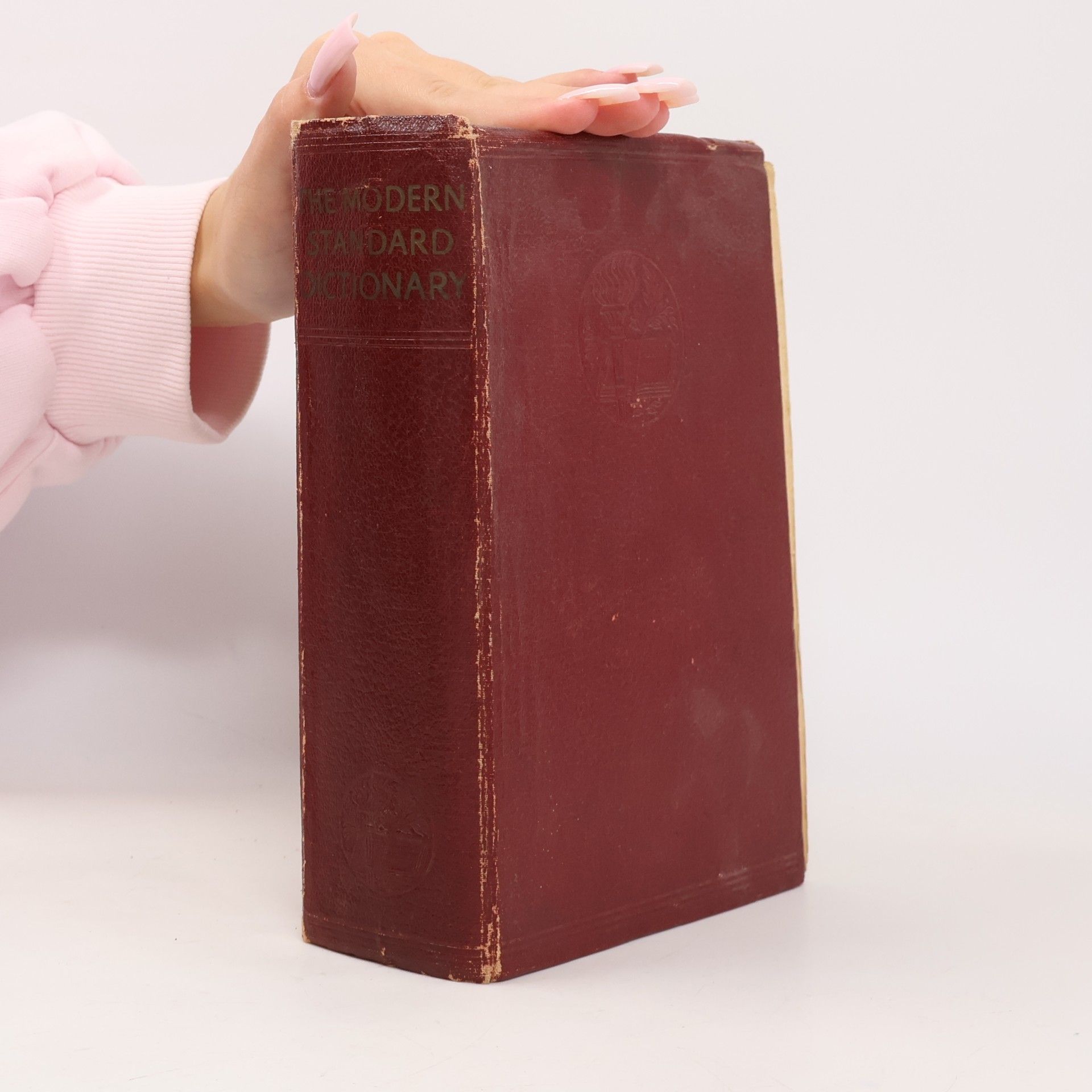 Various authors The Modern Standard Dictionary