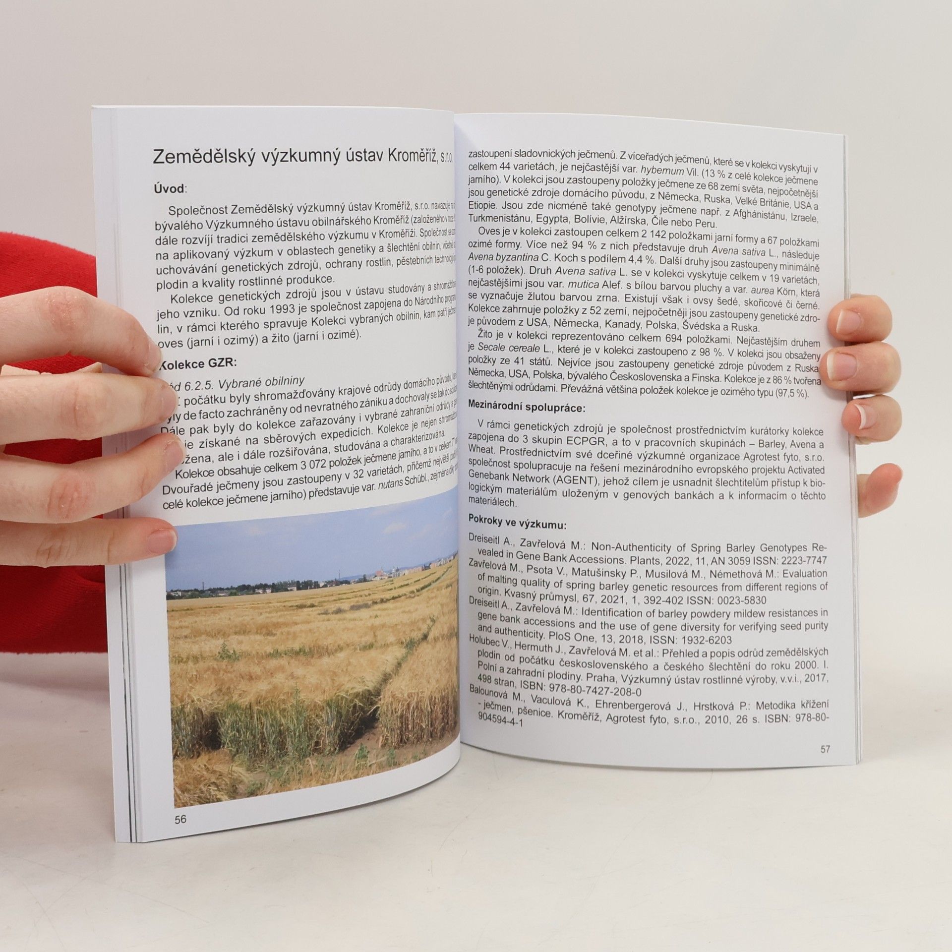 Kolektiv autorů 30 let Národního programu konzervace a využívání genetických zdrojů rostlin a agrobiodiverzity Třicet let Národního programu konzervace a využívání genetických zdrojů rostlin a agrobiodiverzity