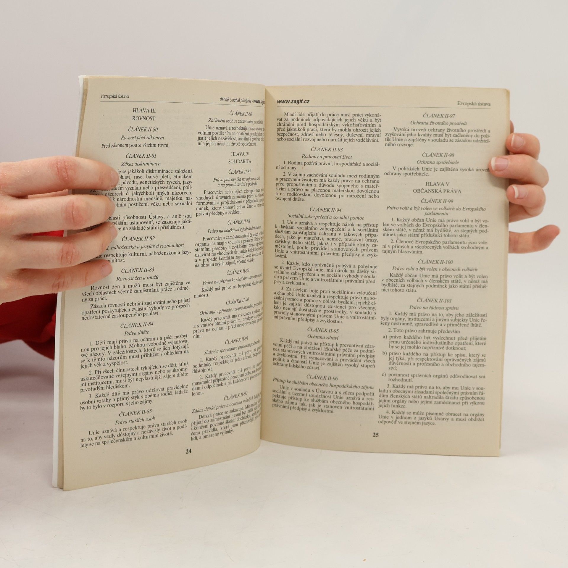 Various authors Úplné znění 497. Evropská ústava. Návrh Smlouvy o Ústavě pro Evropu