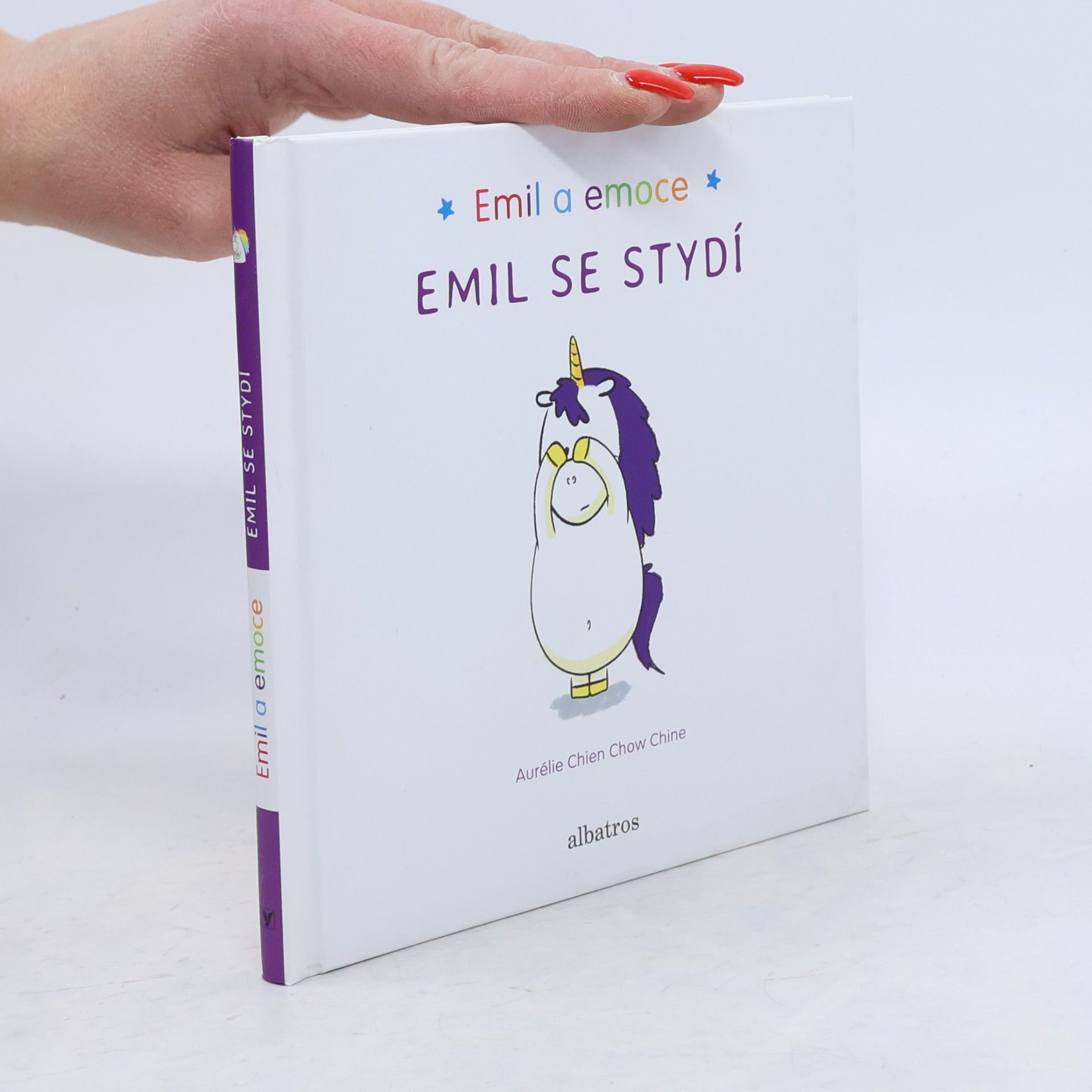 Aurélie Chien Chow Chine Emil se stydí