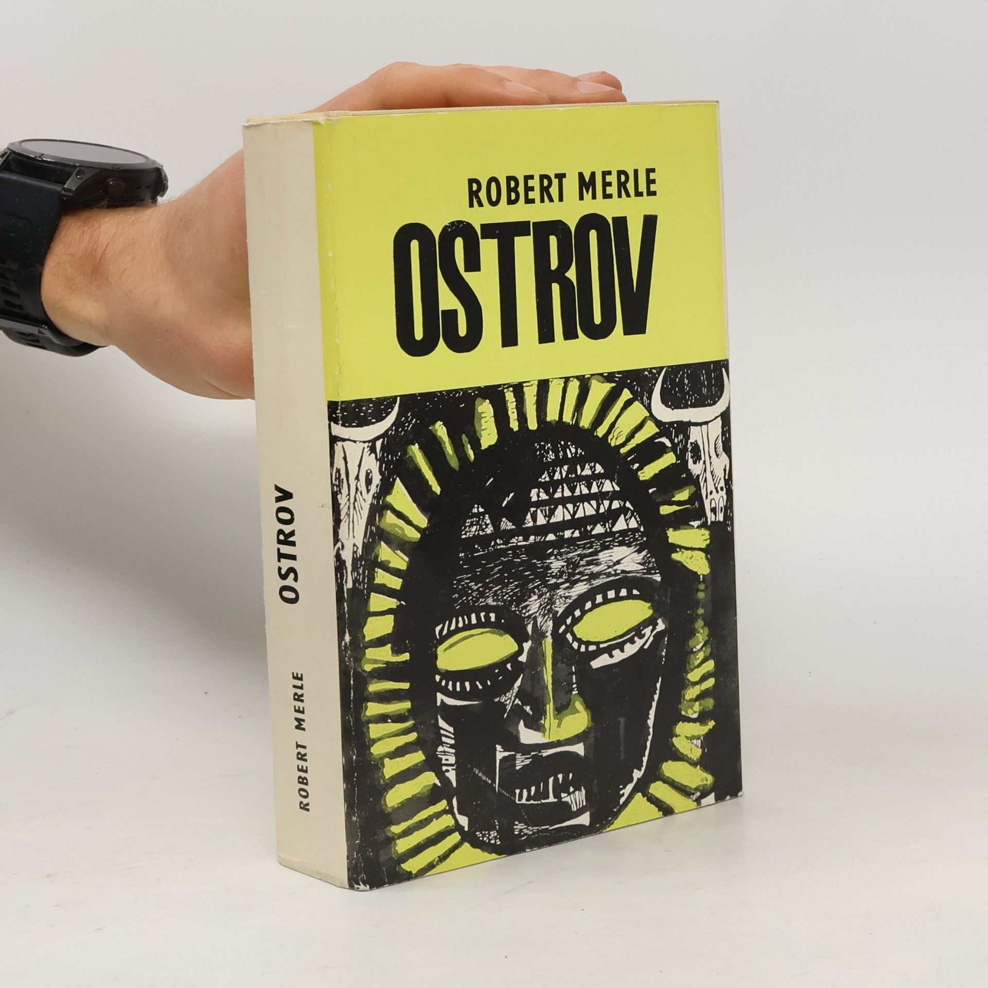 Robert Merle Ostrov