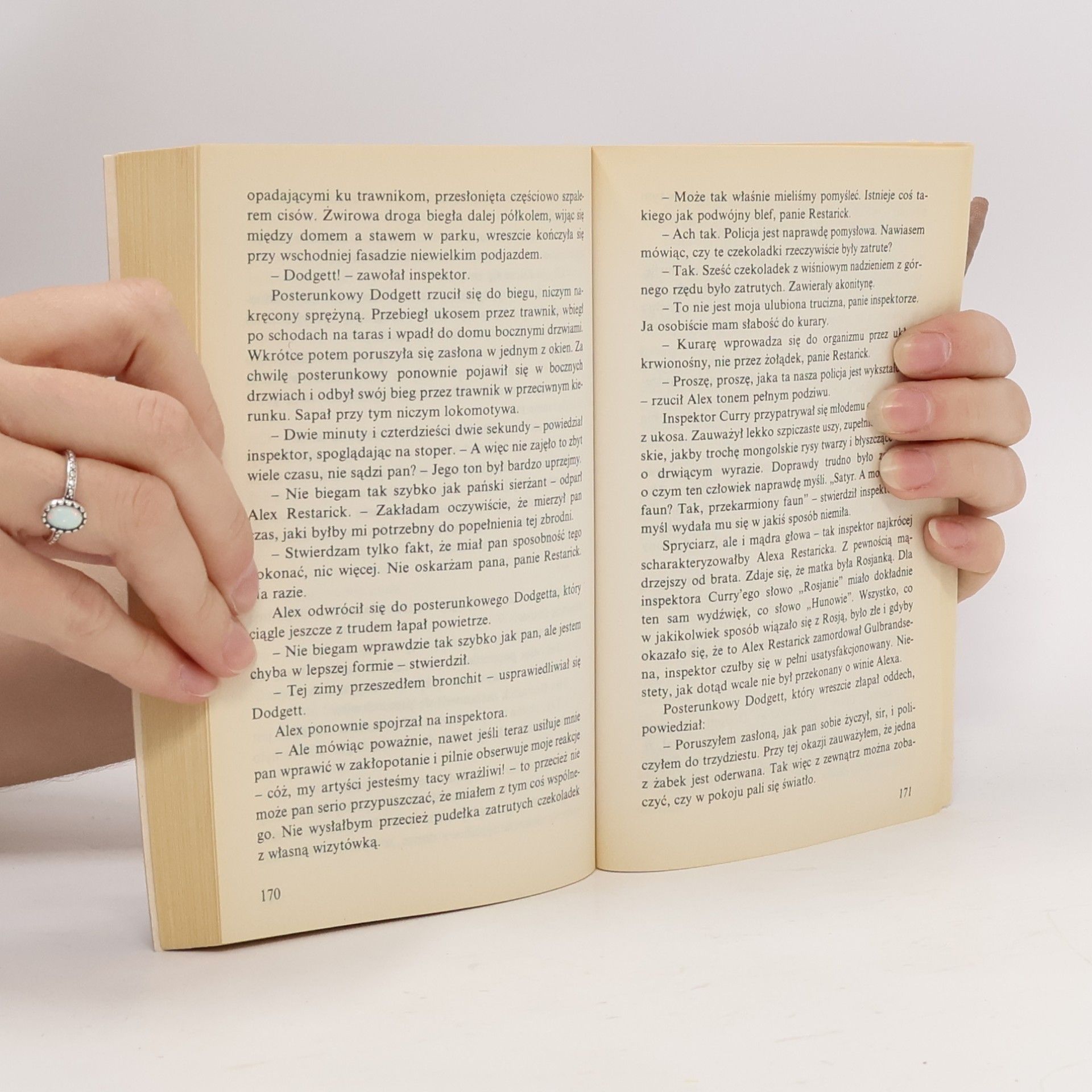 Agatha Christie Strzały w Stonygates
