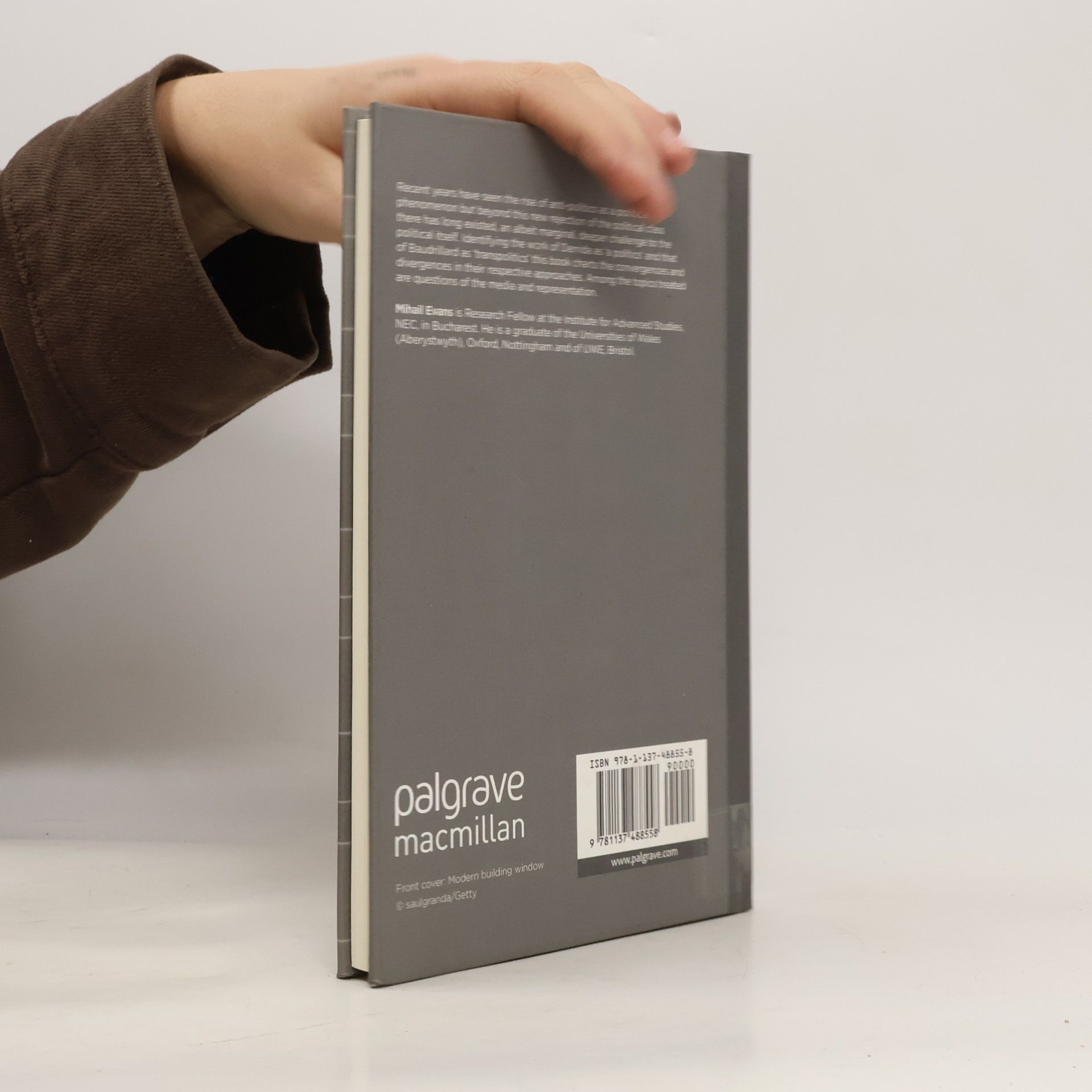 Mihail Evans Palgrave Pivot: The Singular Politics of Derrida and Baudrillard
