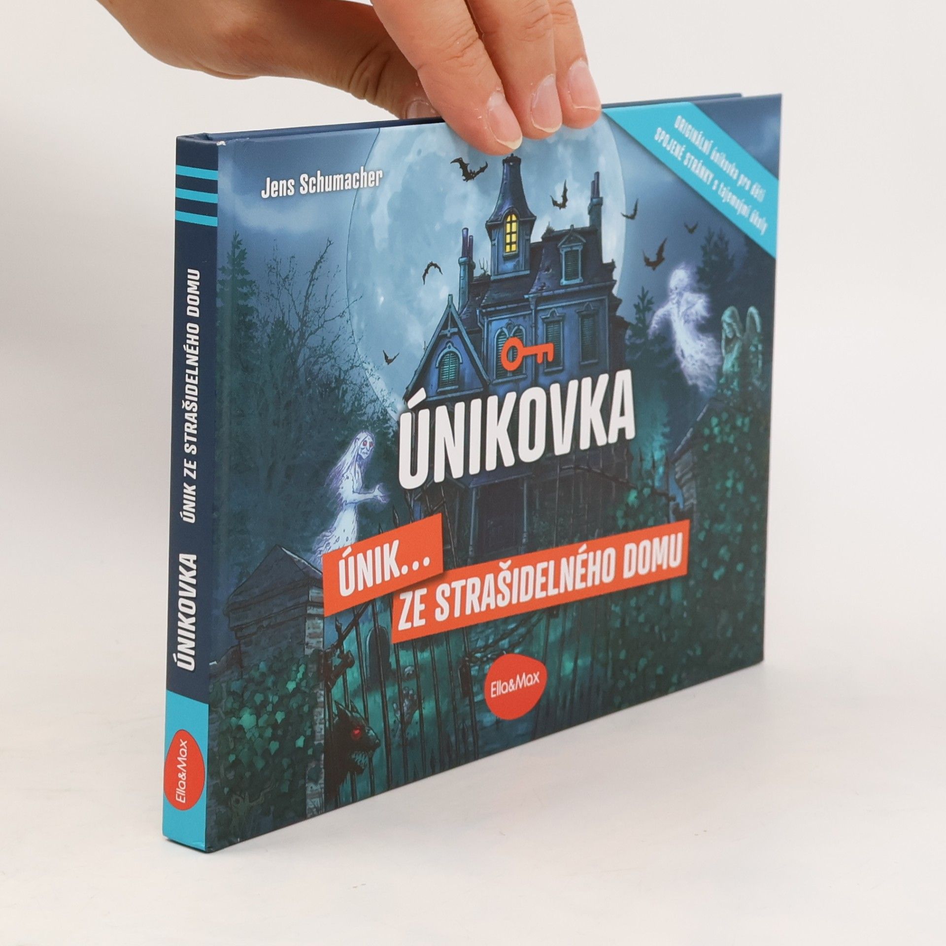 Únikovka. Únik... ze strašidelného domu