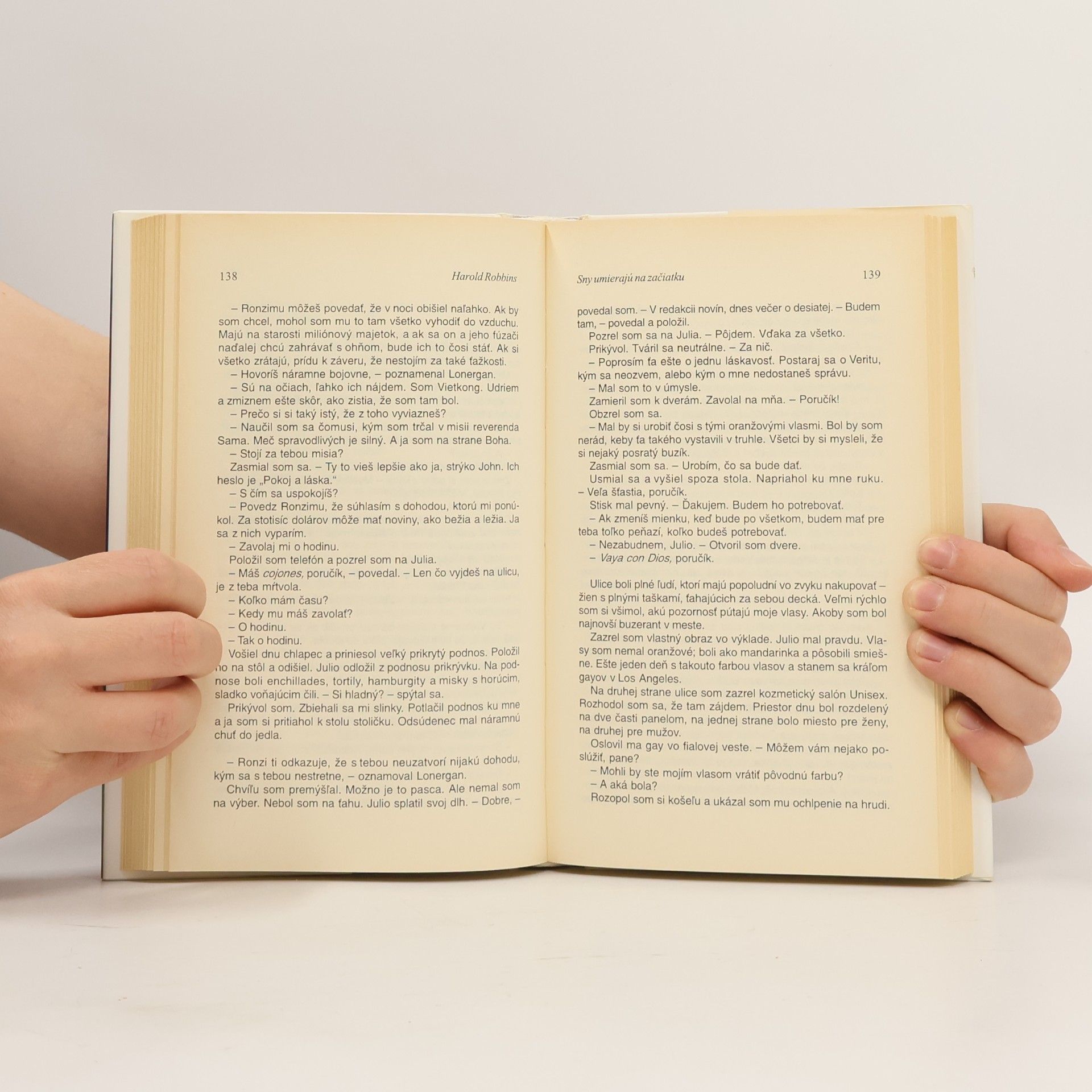 Harold Robbins Sny umierajú na začiatku