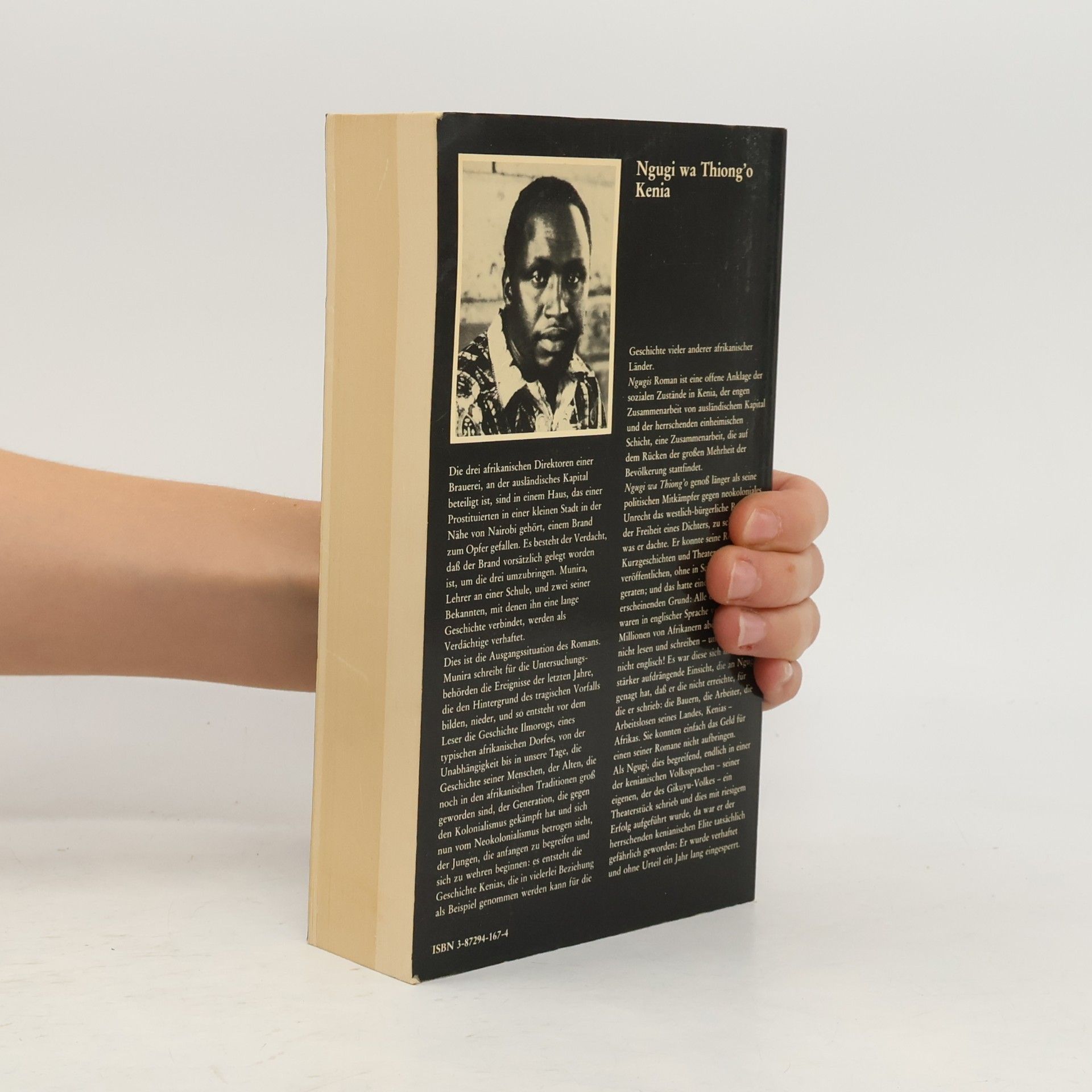 Ngũgĩ wa Thiong'o Verbrannte Blüten