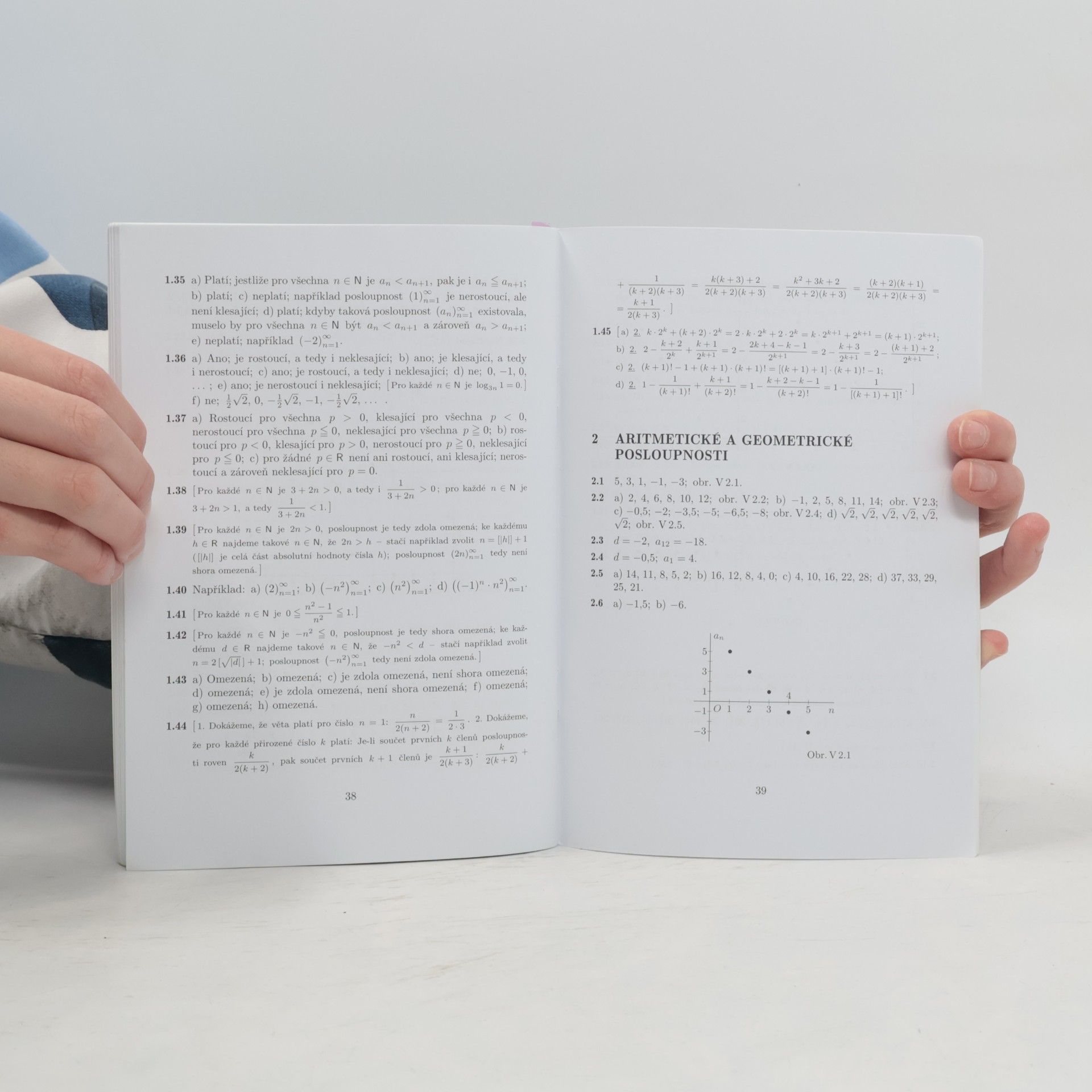 Oldřich Odvárko Sbírka úloh z matematiky pro gymnázia. Posloupnosti a řady