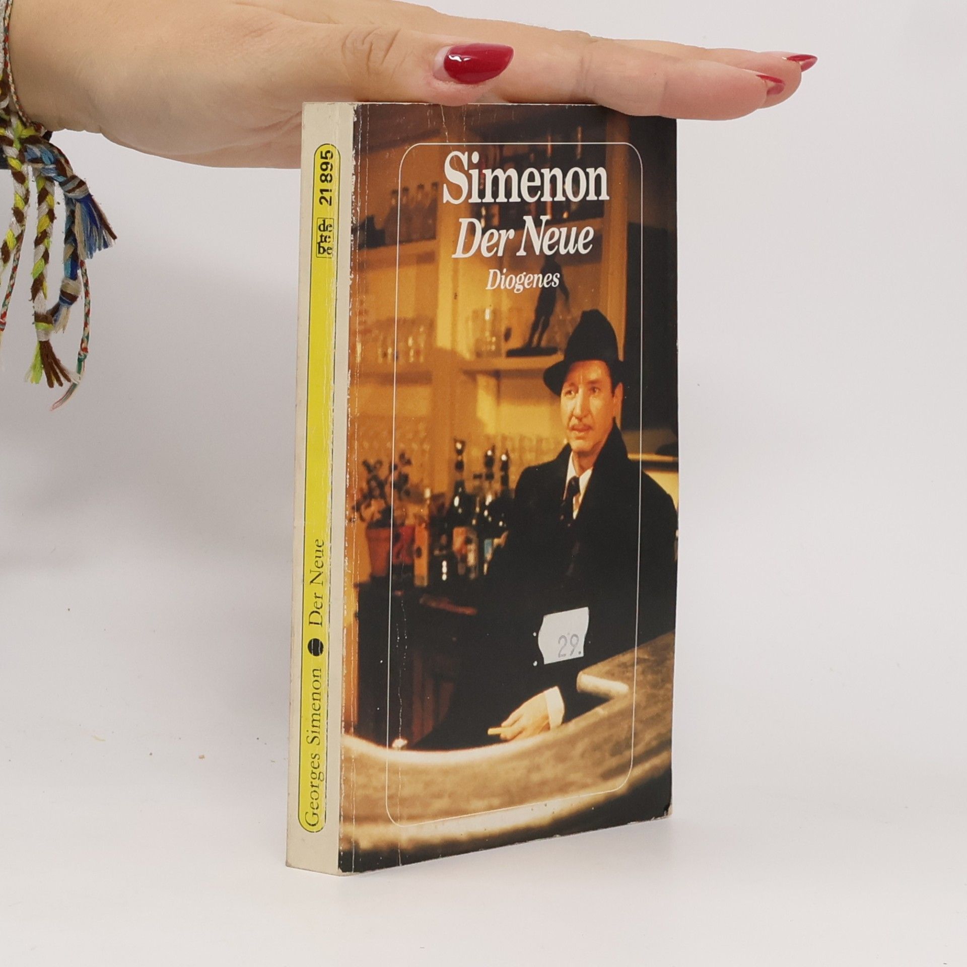 Georges Simenon Der Neue. Roman