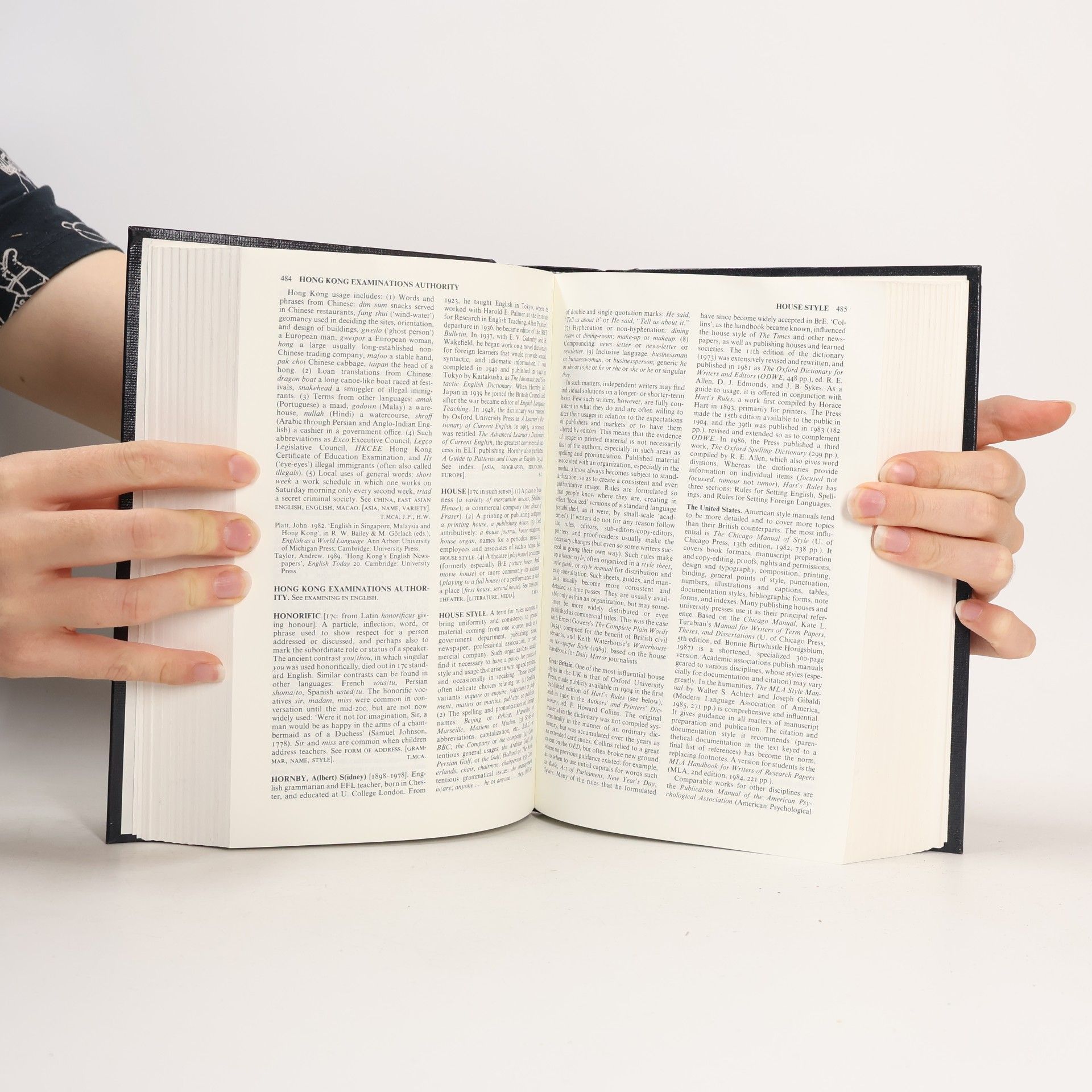 Tom McArthur THE OXFORD COMPANION TO THE ENGLISH LANGUAGE