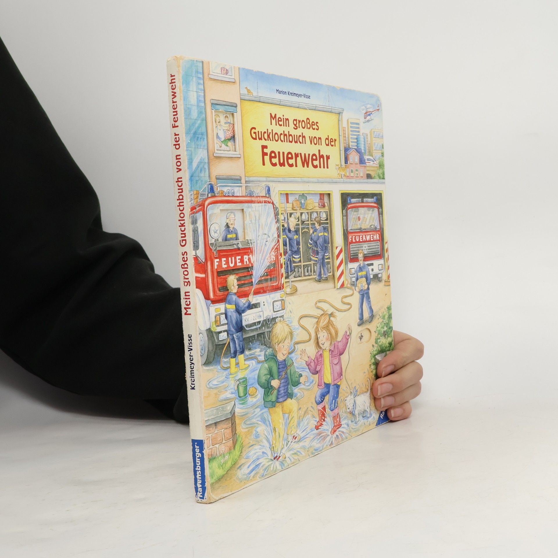 Mein großes Gucklochbuch von der Feuerwehr