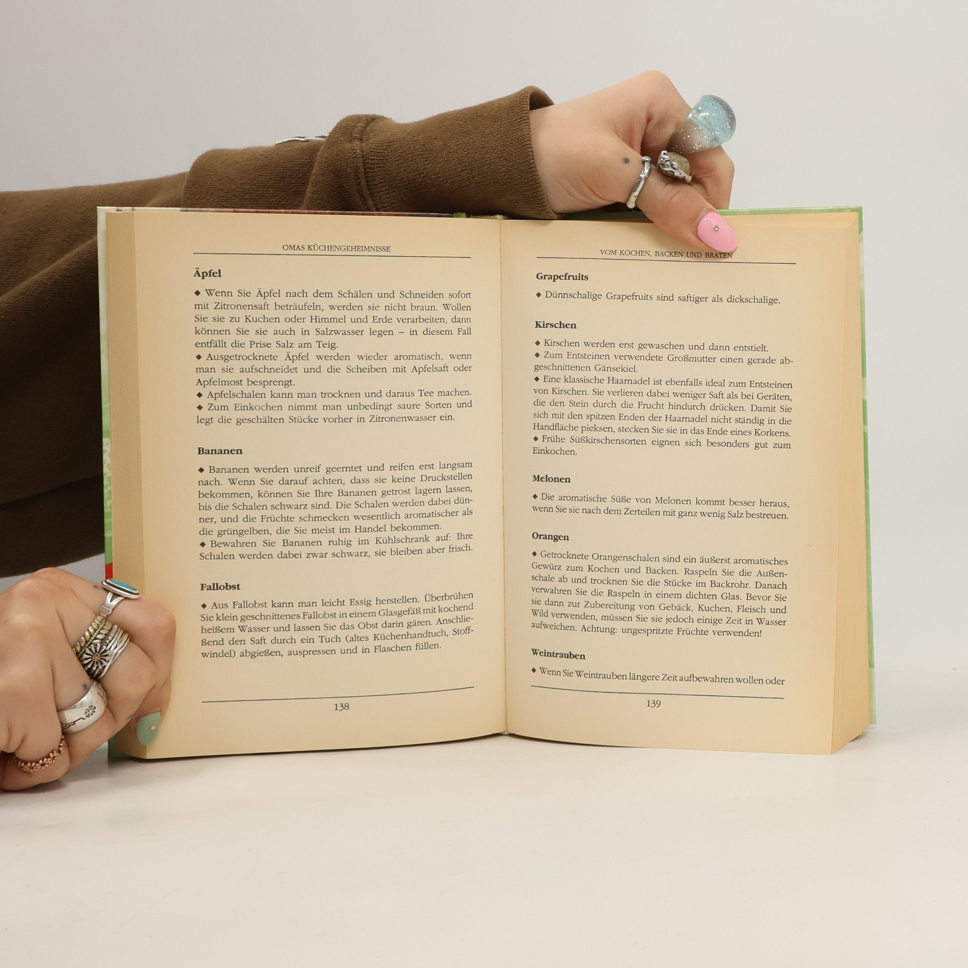 Autorenkollektiv Grossmutters Tipps für Haushalt und Küche