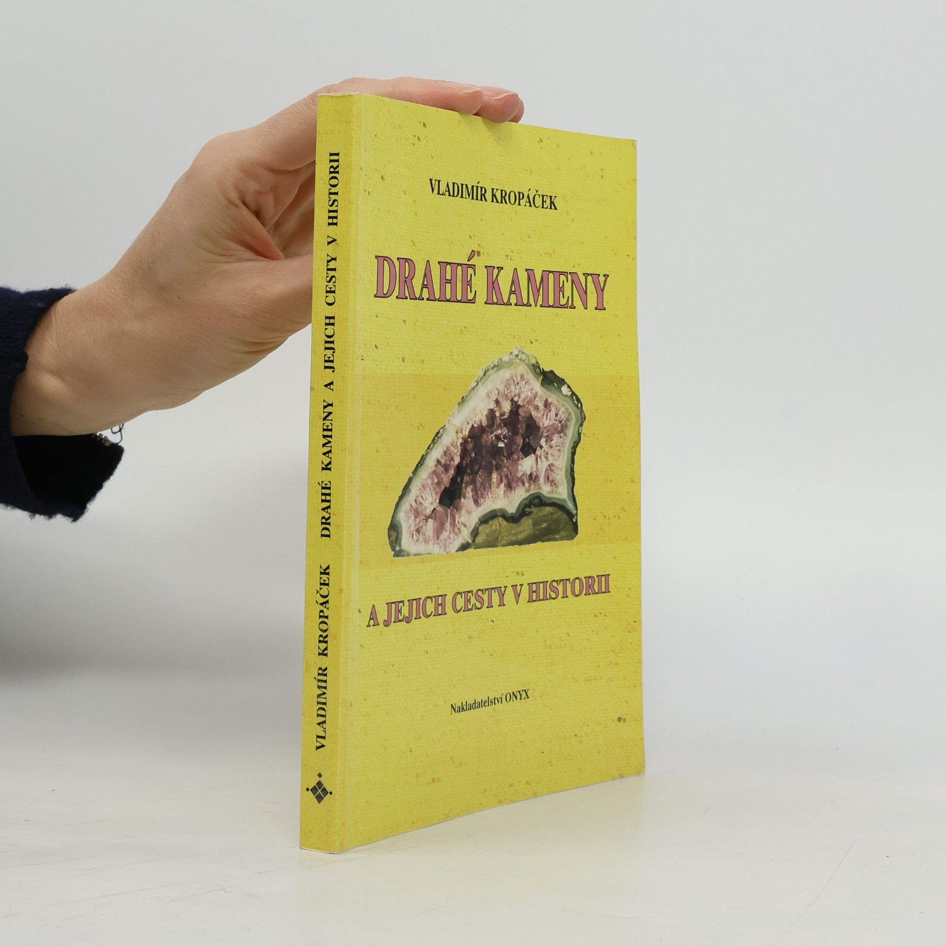 Drahé kameny a jejich cesty v historii