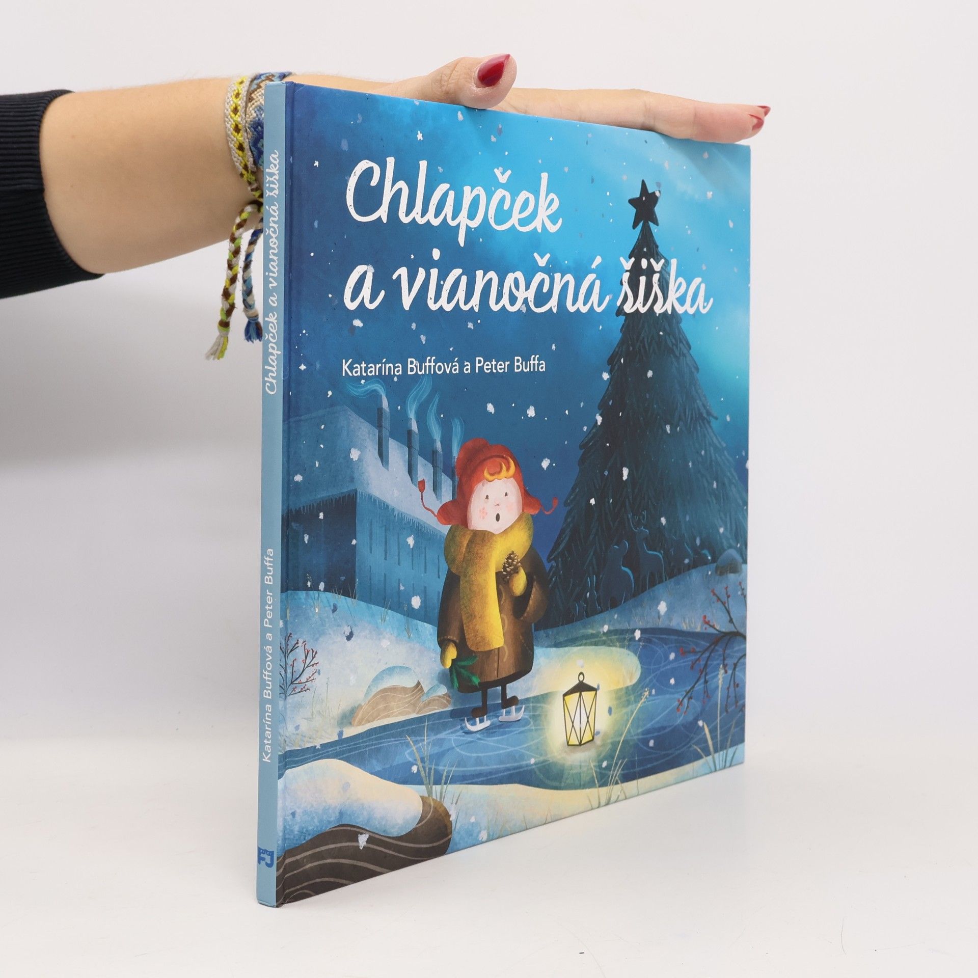 Chlapček a vianočná šiška