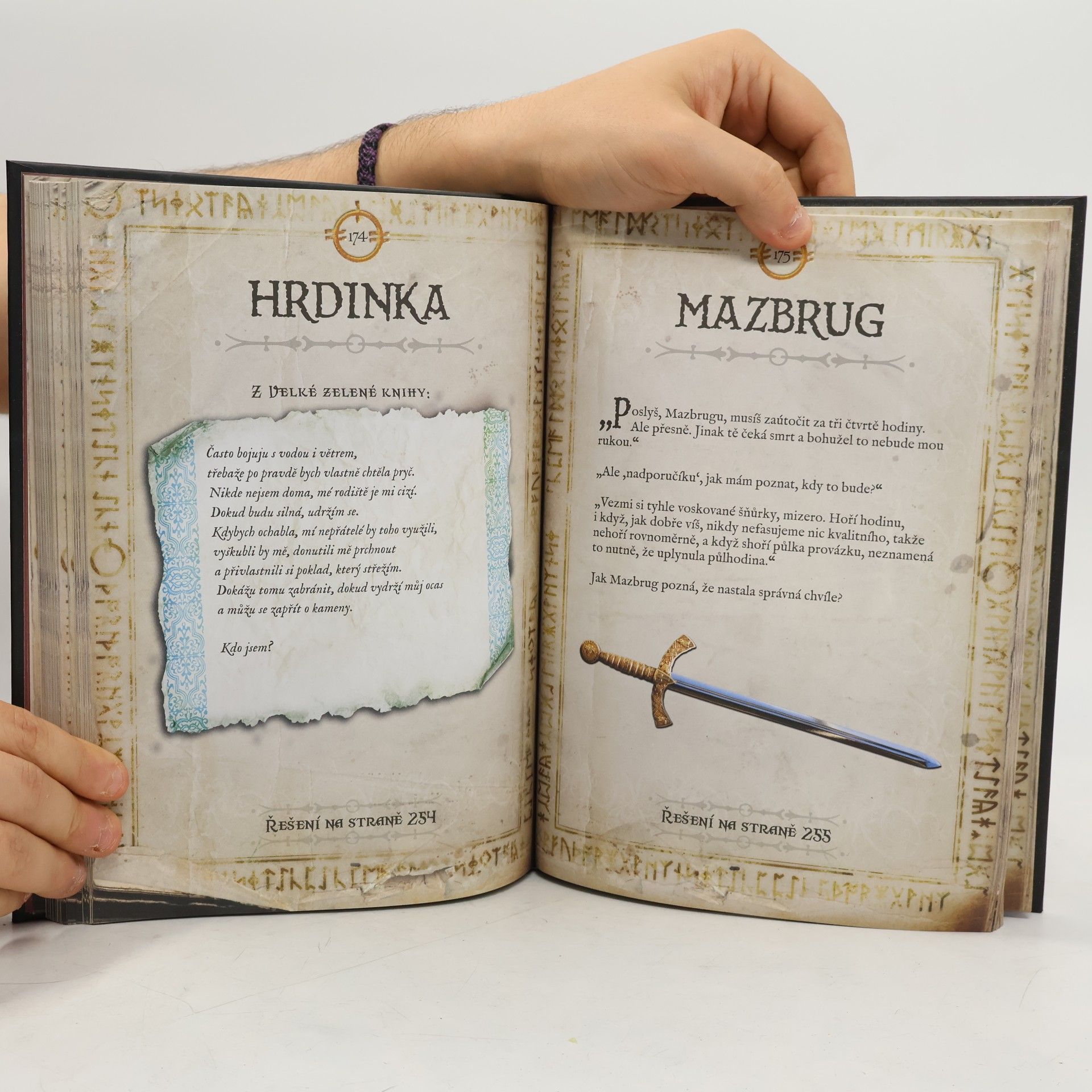 Tim Dedopulos Hádanky a hlavolamy ze světa Středozemě. Inspirované Tolkienovým světem