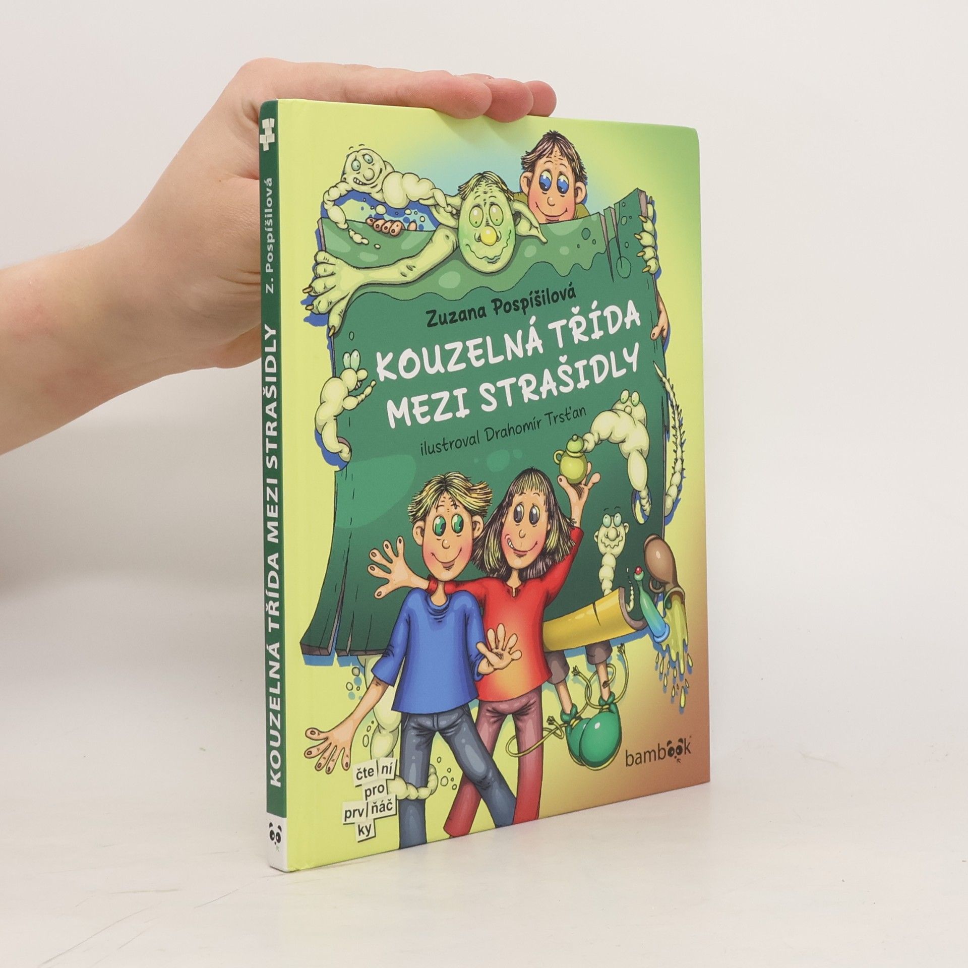 Kouzelná třída mezi strašidly
