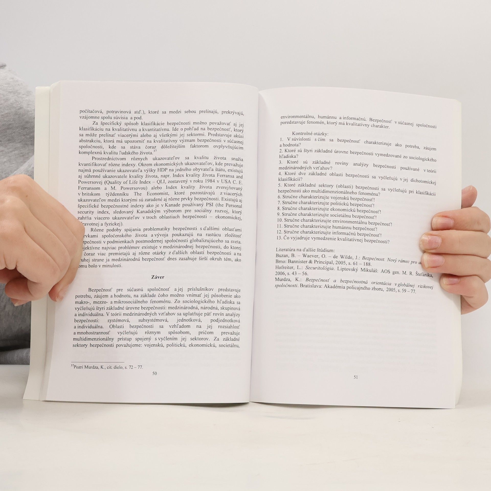 Peter Weiss Medzinárodná bezpečnosť