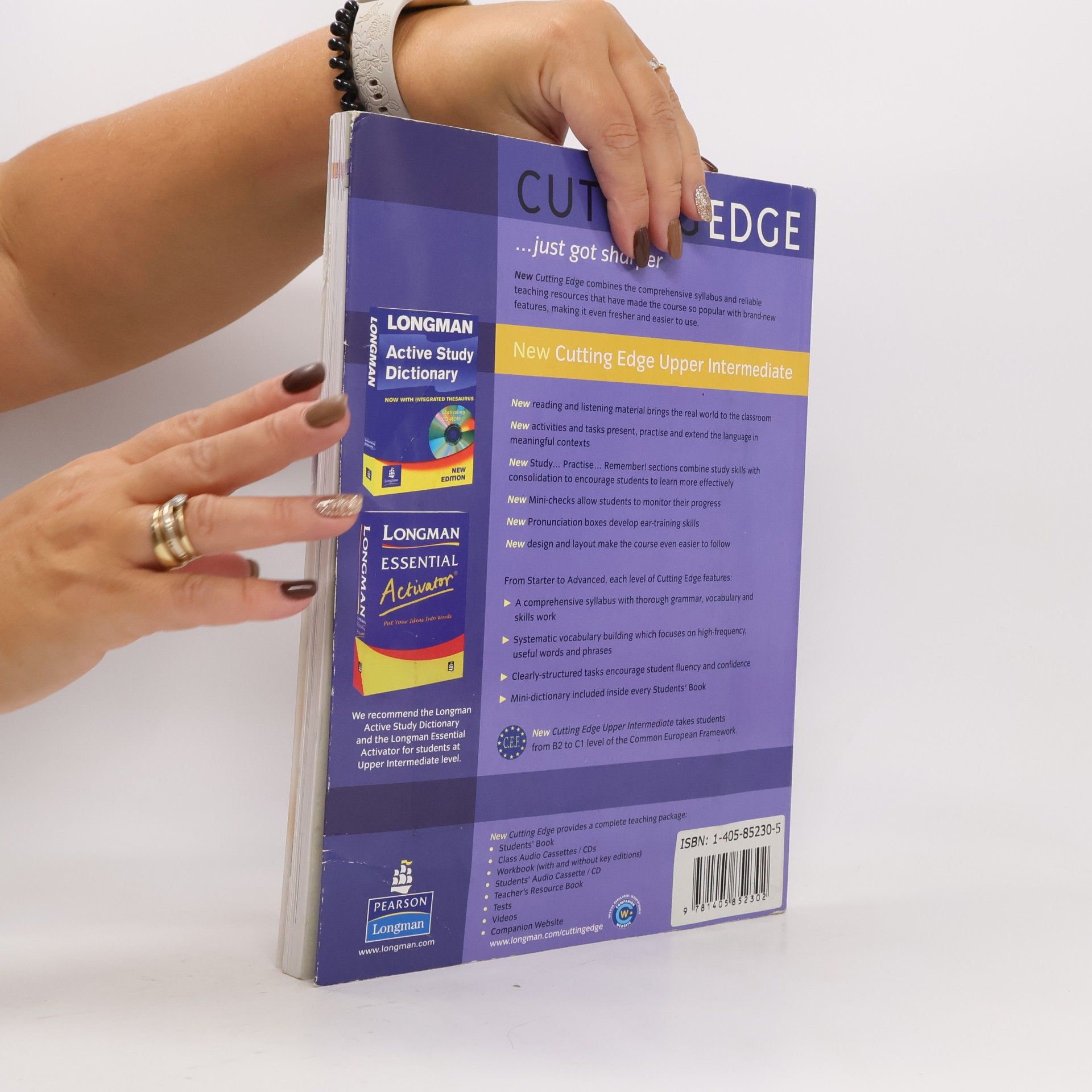 Sarah Cunningham New cutting edge : upper intermediate. Students' book