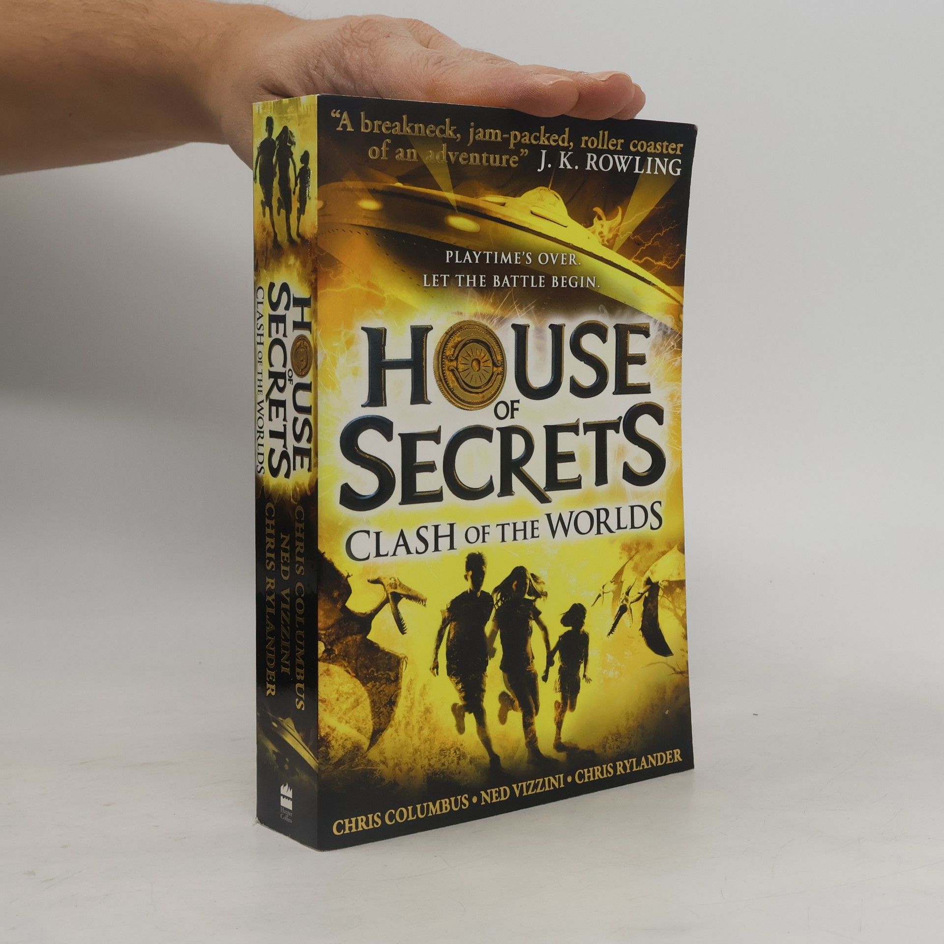 House of Secrets - 3: Clash of the Worlds