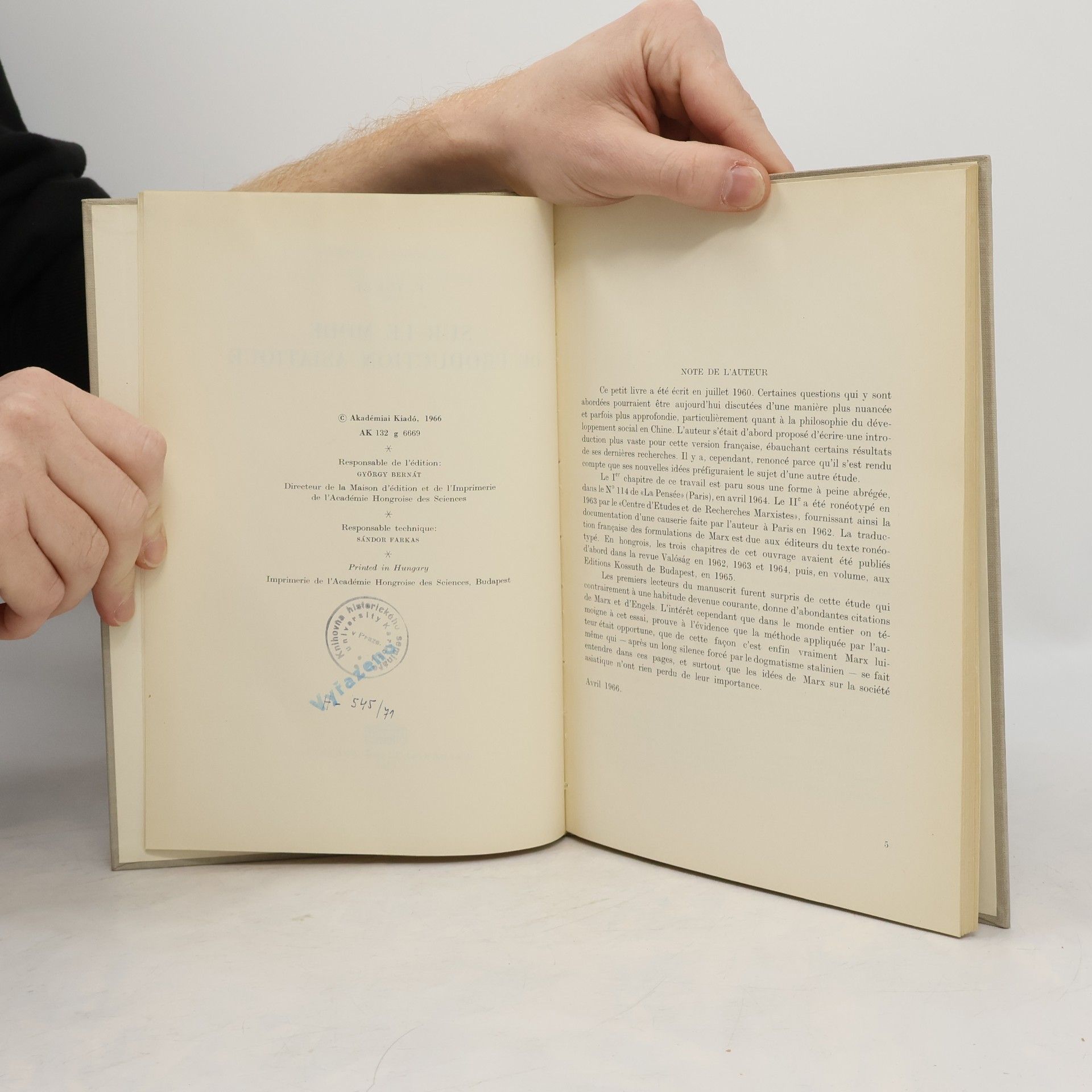 F. Tőkei Sur le mode de production asiatique