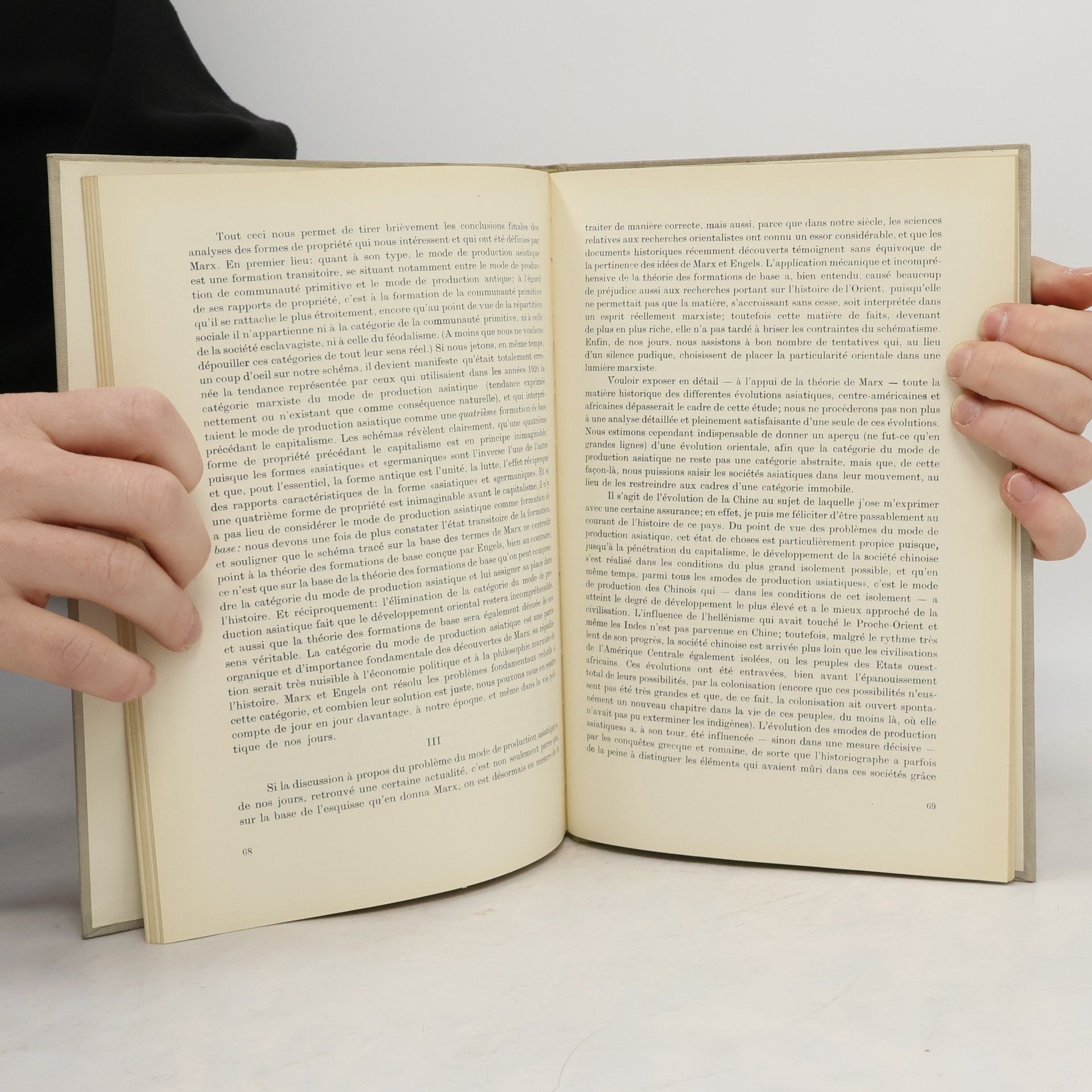 F. Tőkei Sur le mode de production asiatique