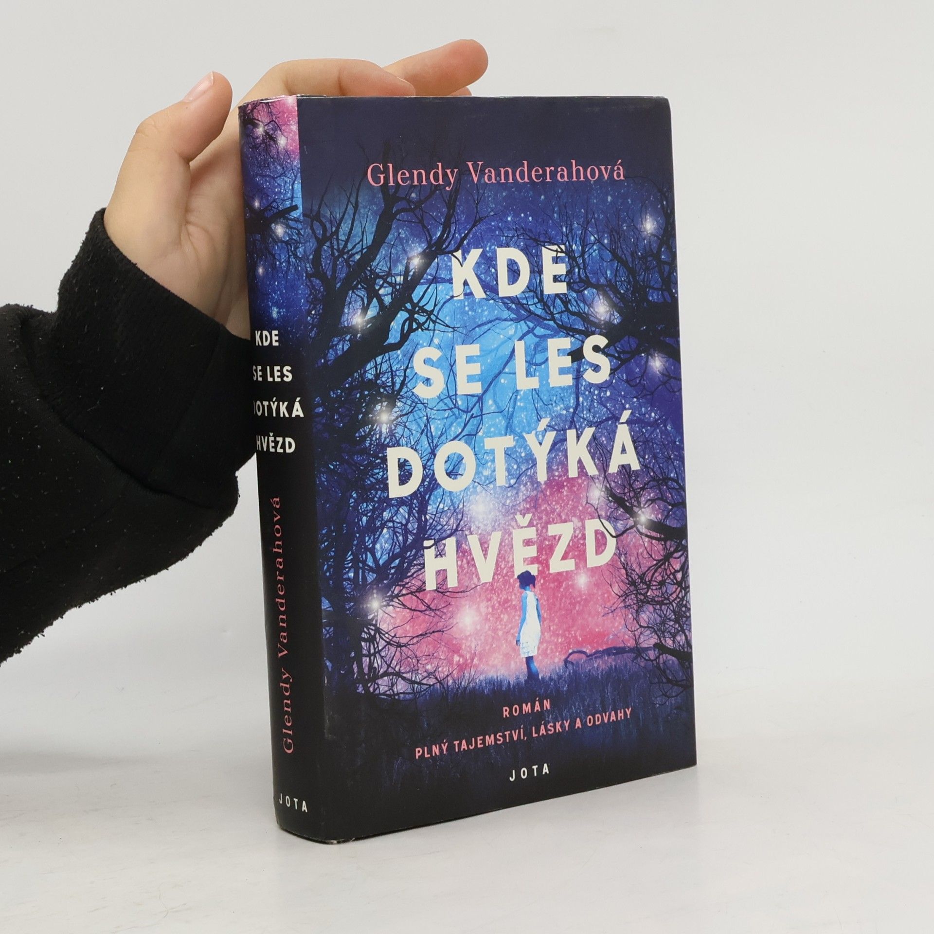 Tomáš Bíla Kde se les dotýká hvězd