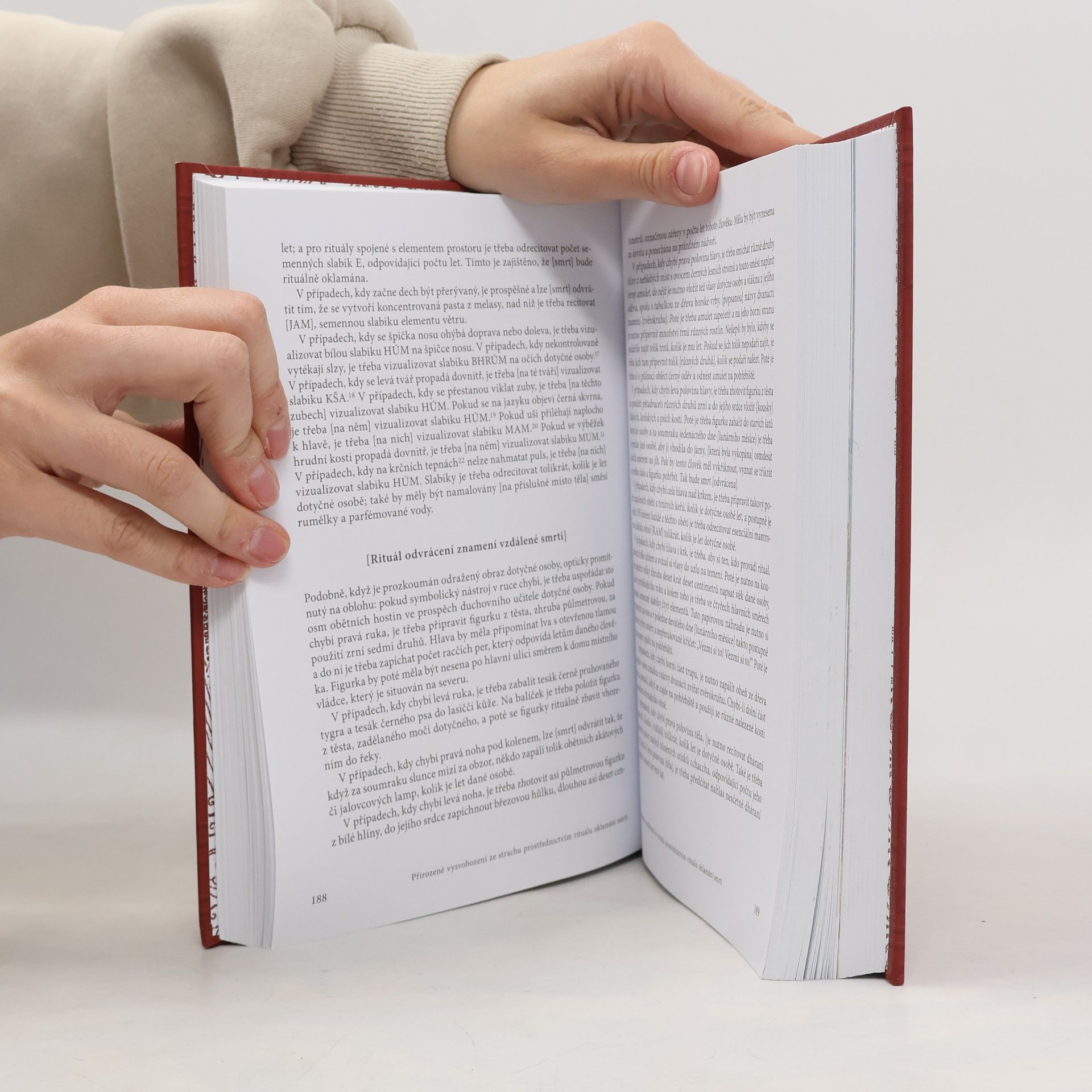 Various authors Tibetská kniha mrtvých. Bardo thödol. První úplný překlad cyklu nauk